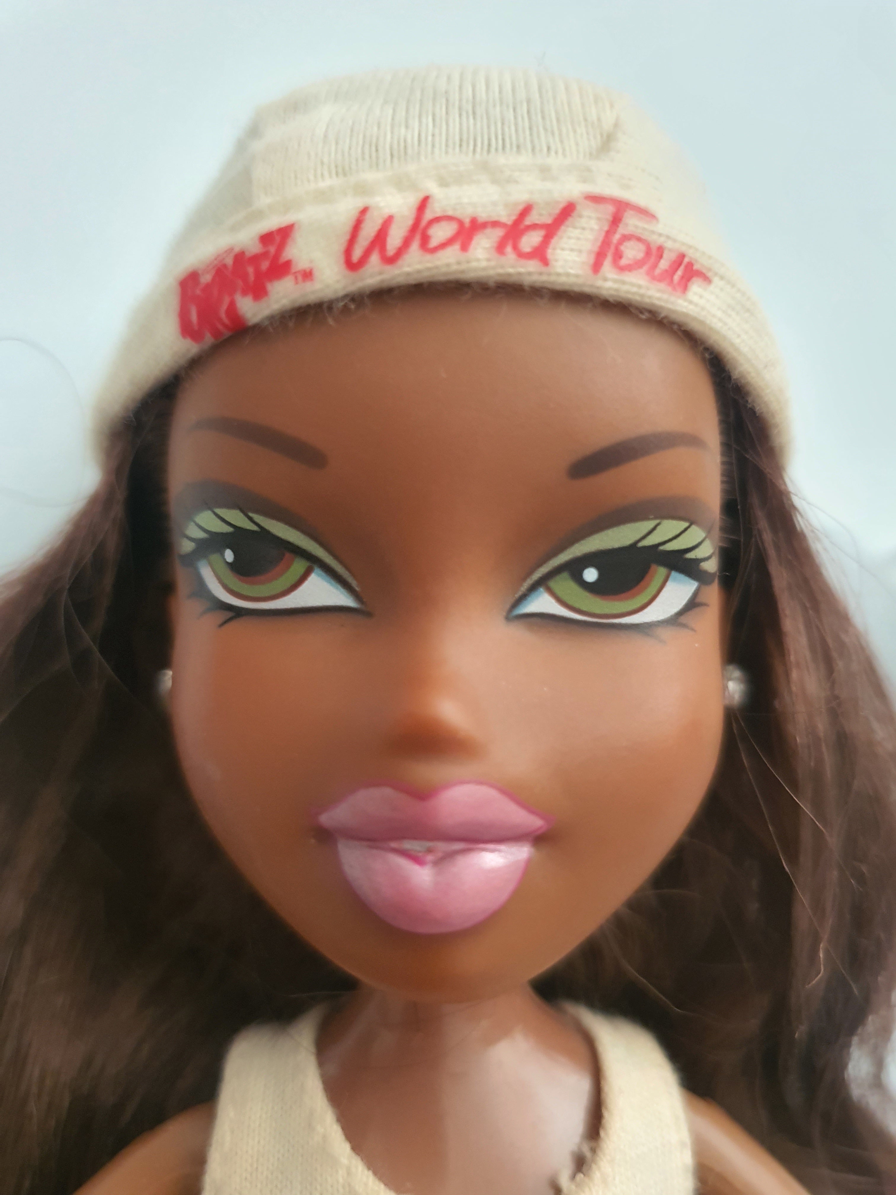 Bratz sasha world tour