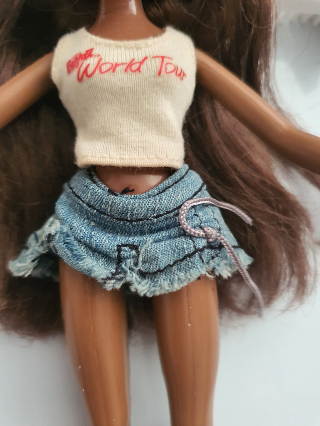 Bratz sasha world tour
