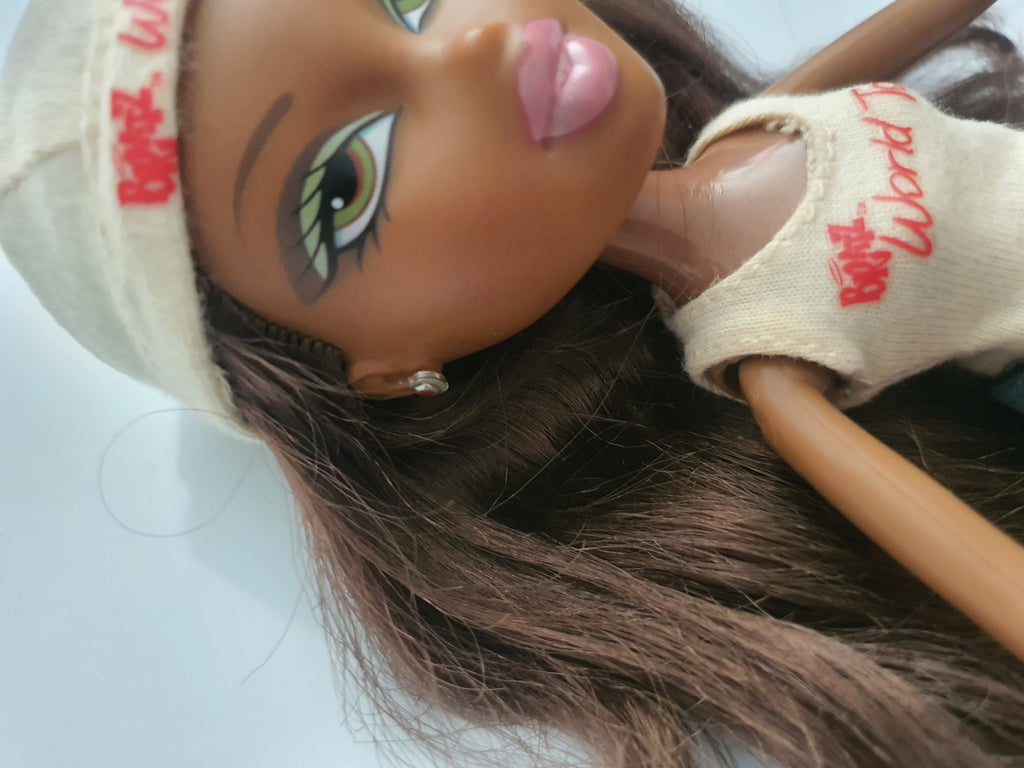 Bratz sasha world tour