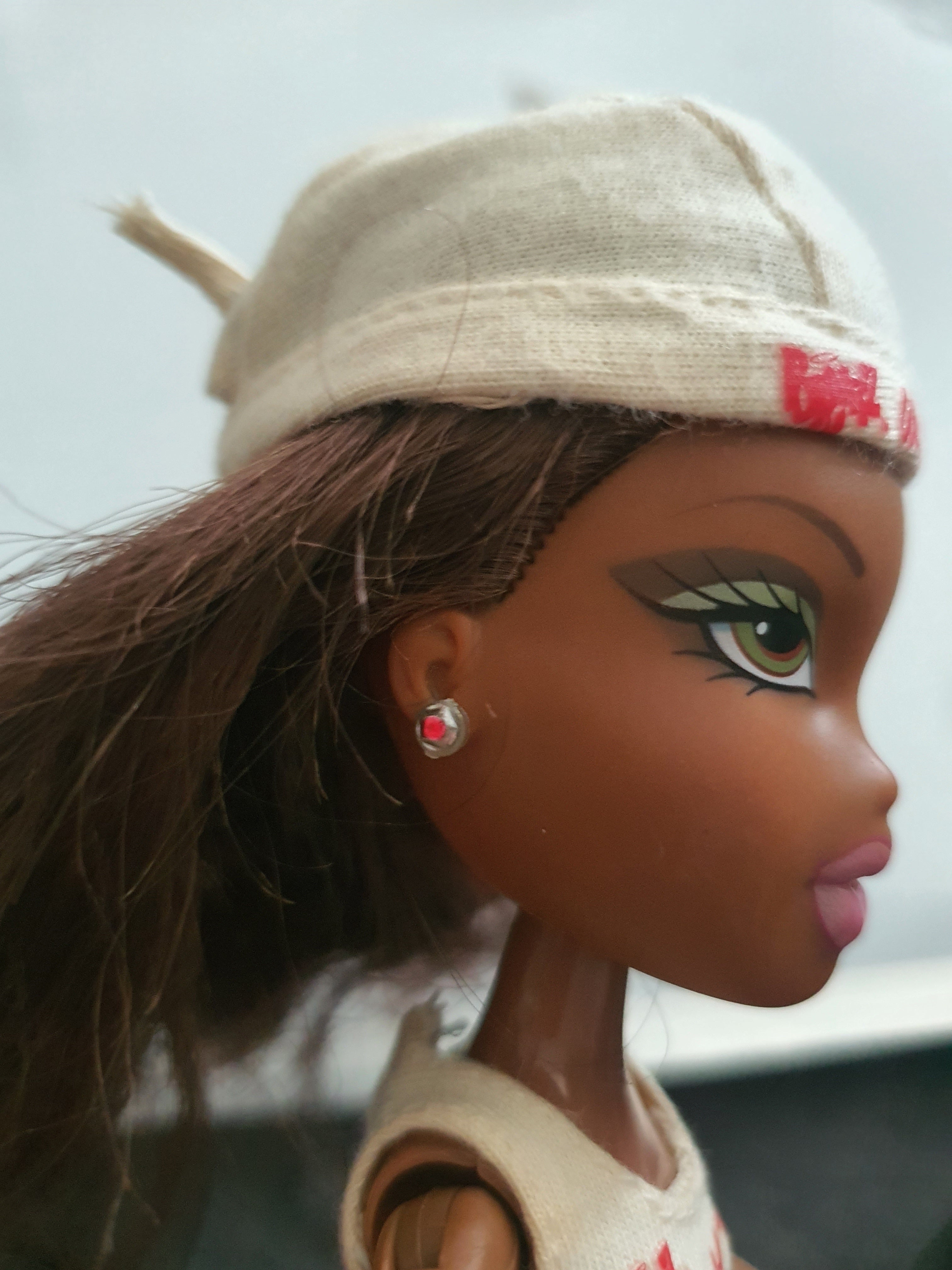 Bratz sasha world tour