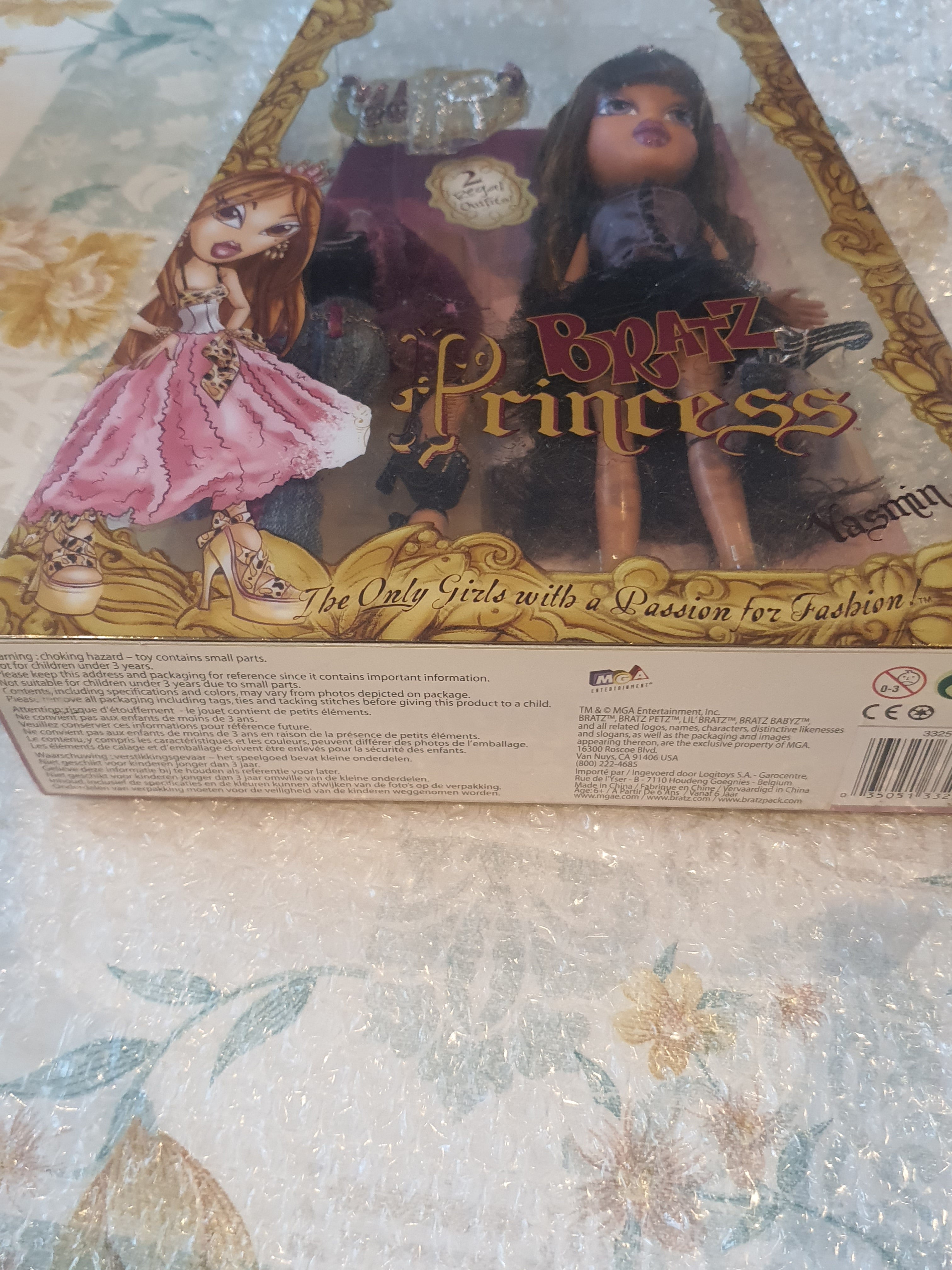 Bratz yasmin princesse on boite