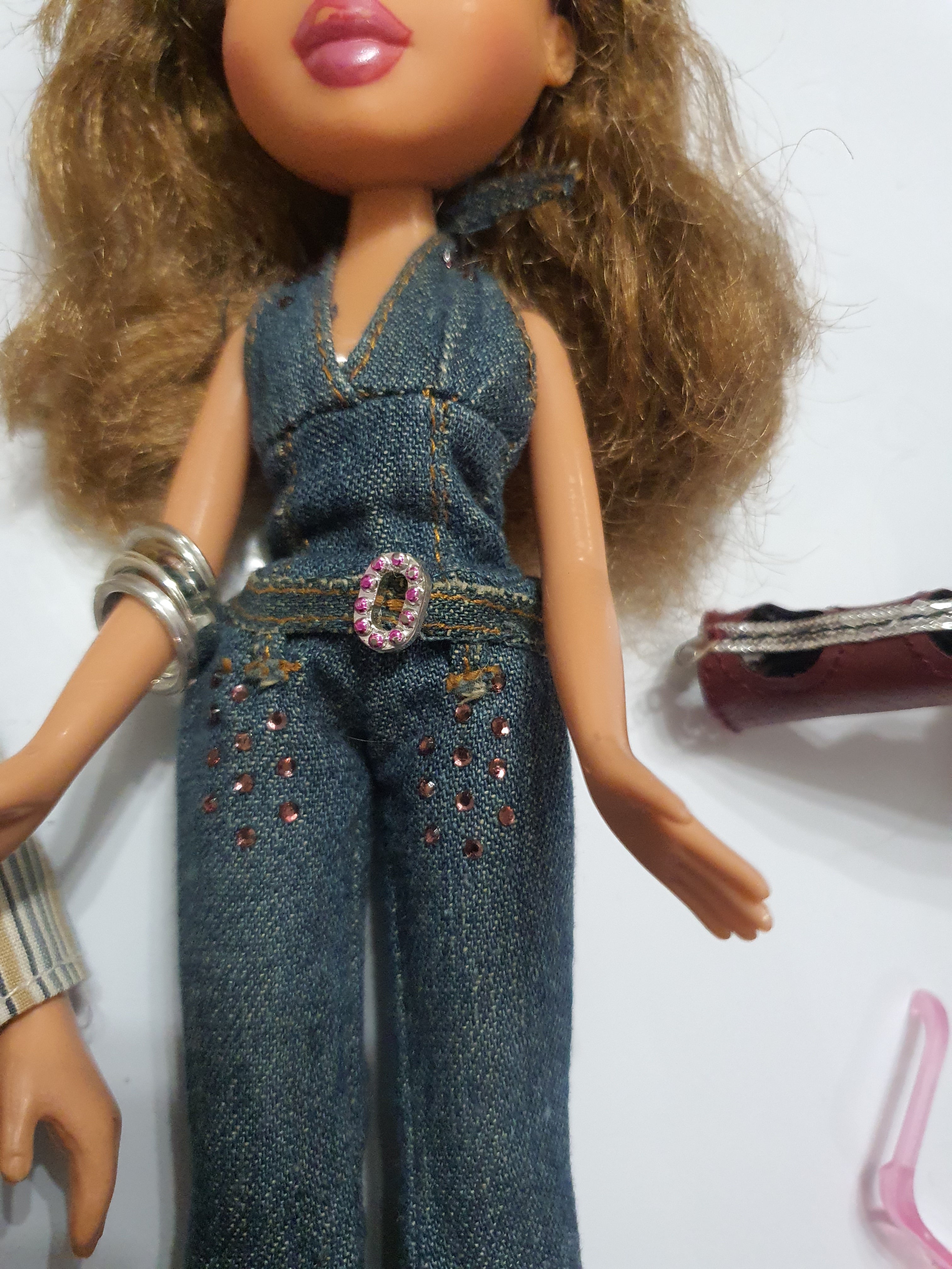 Bratz  Secrete yasmin