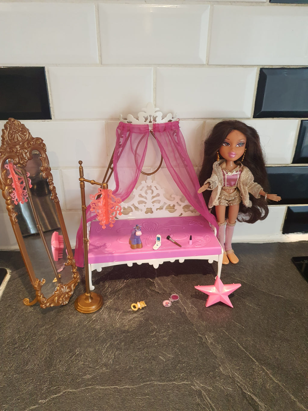 Bratz yasmin bedroom