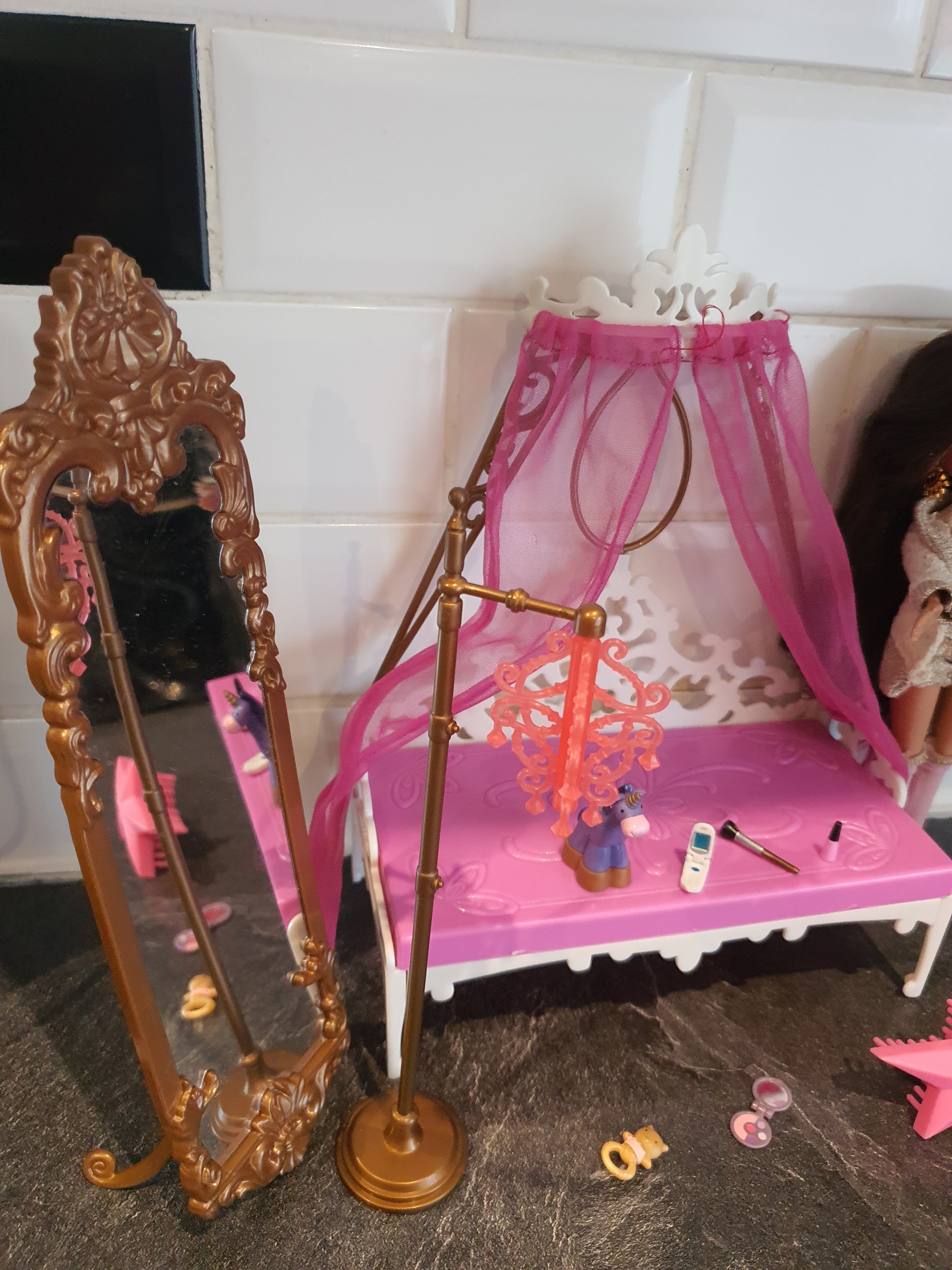 Bratz yasmin bedroom