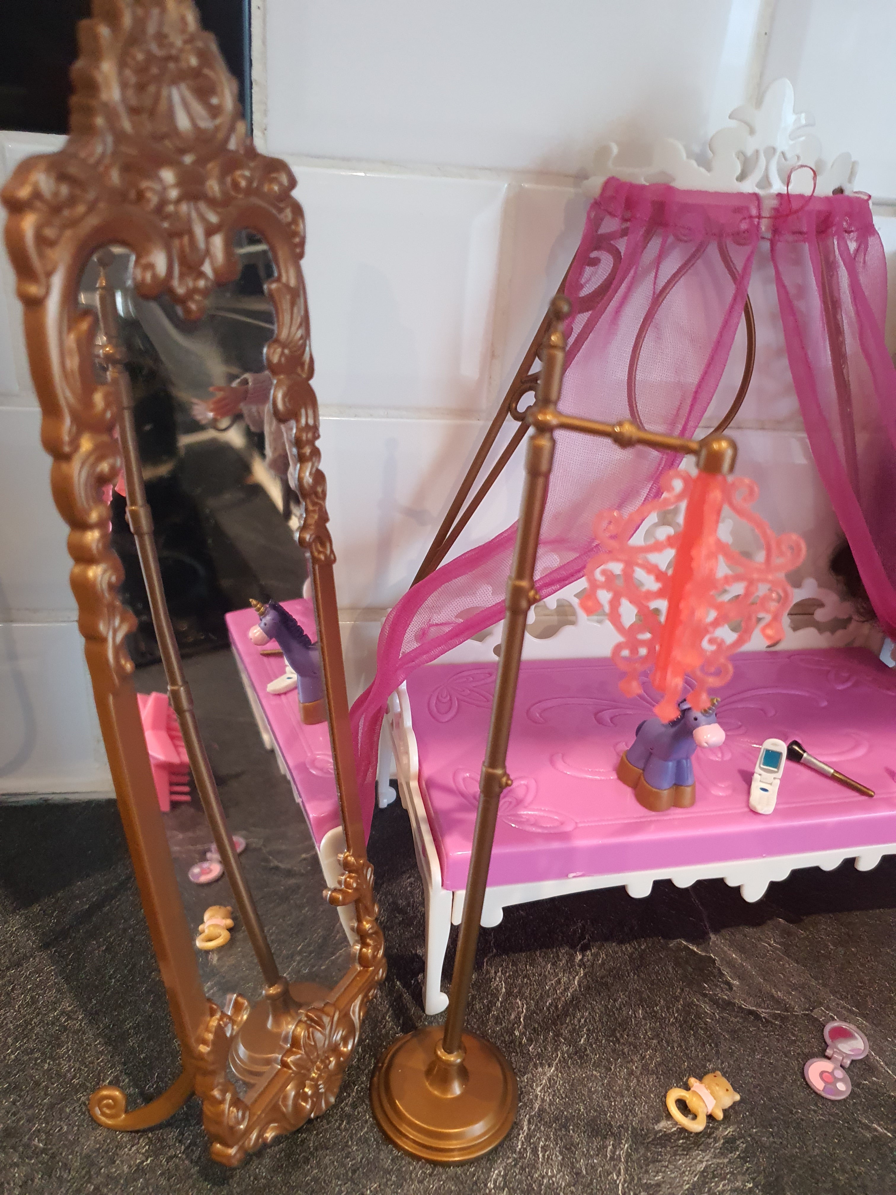 Bratz yasmin bedroom