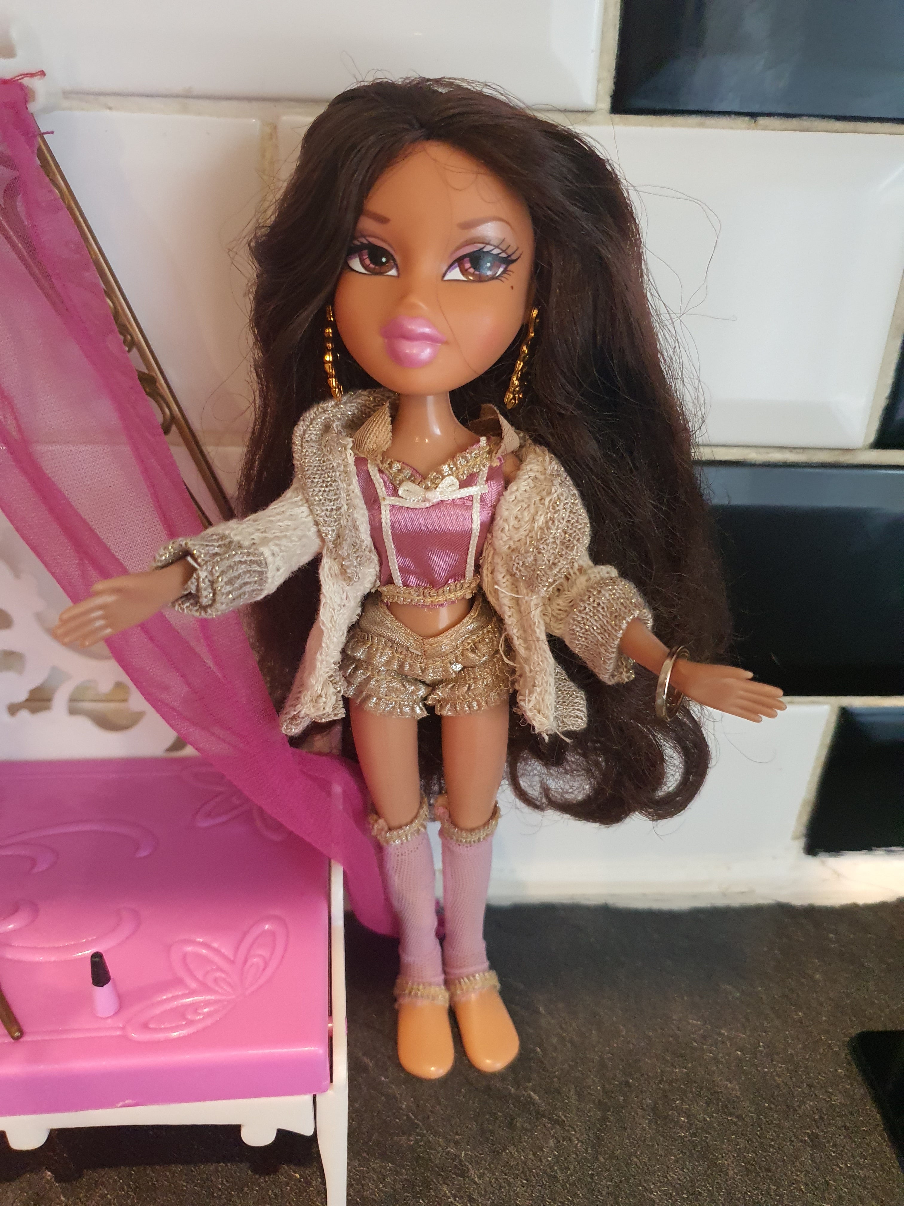 Bratz yasmin bedroom
