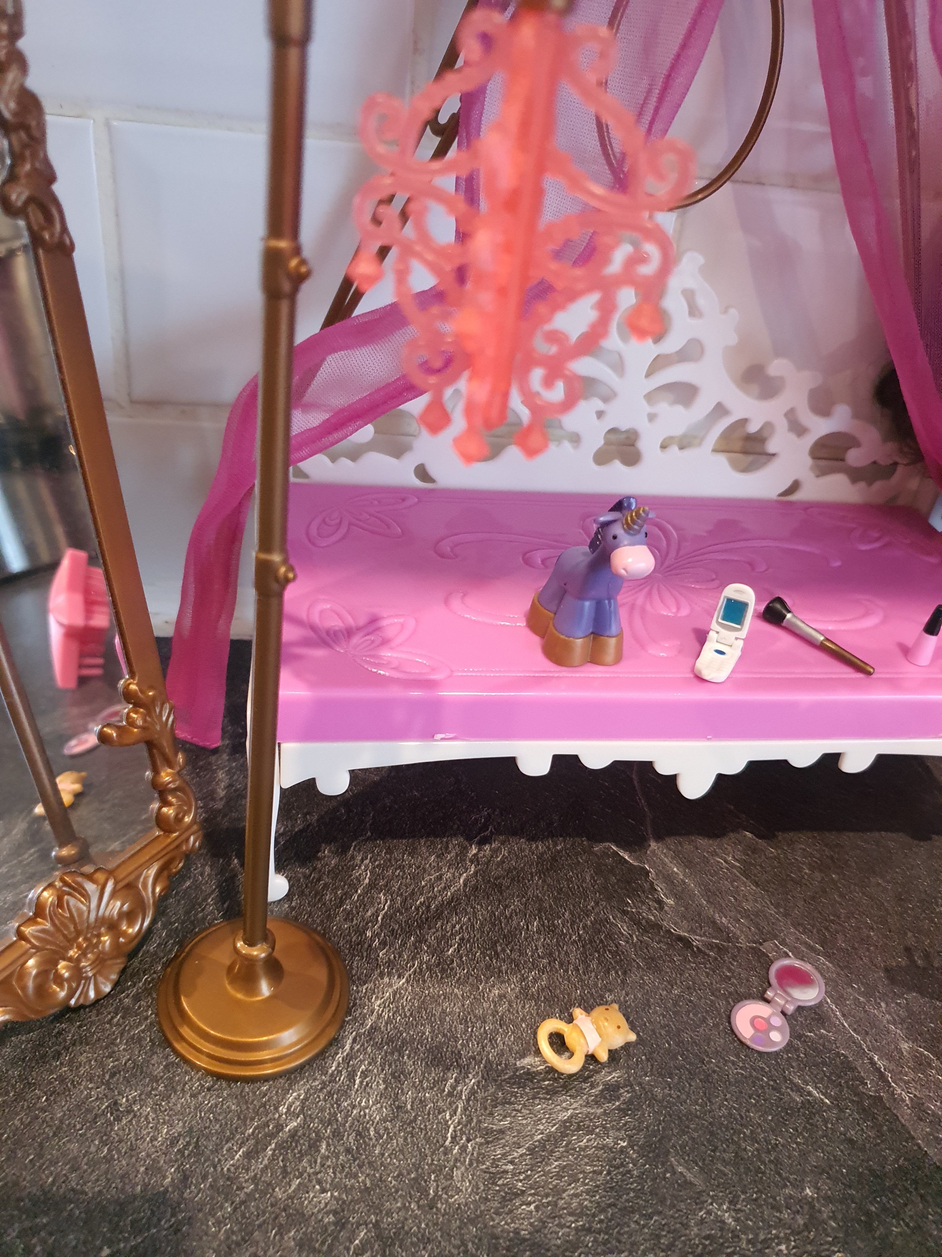 Bratz yasmin bedroom