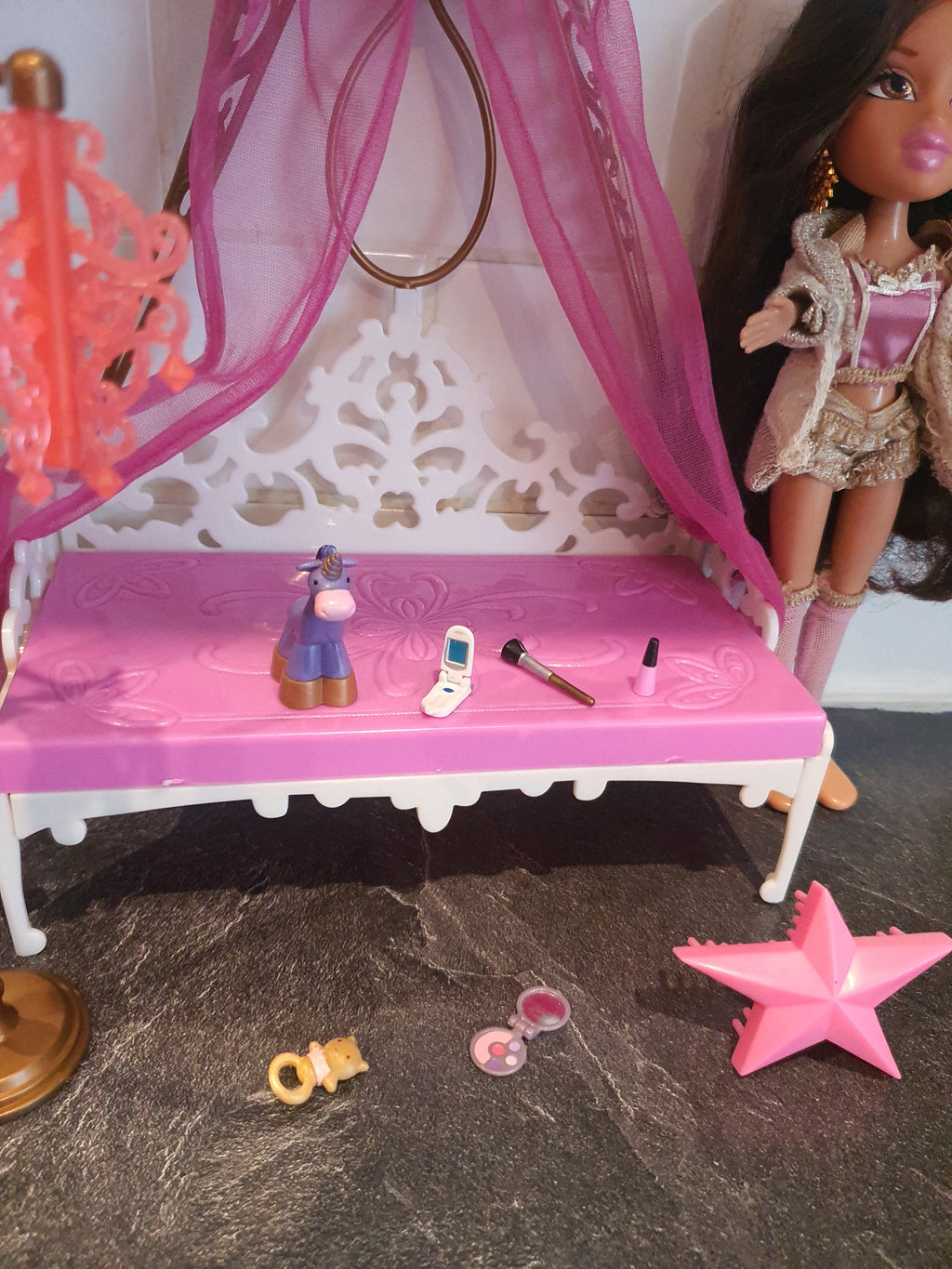 Bratz yasmin bedroom