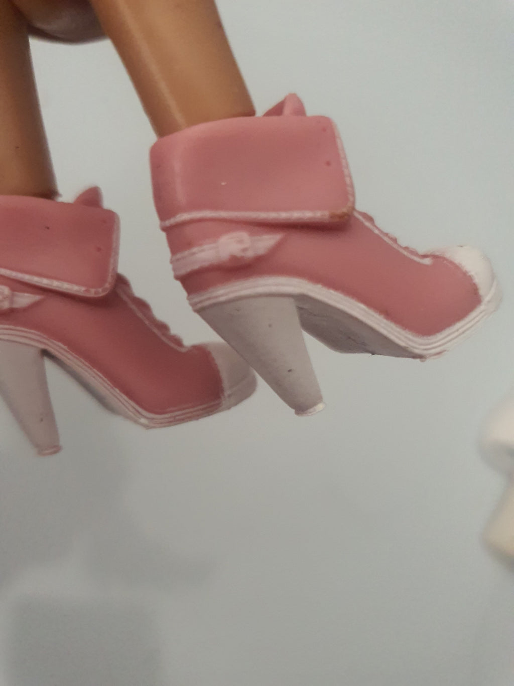 Bratz yasmin relooké cheveux coupés 🌺