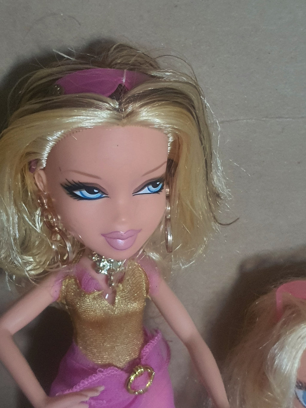 Bratz familiez  World cloe