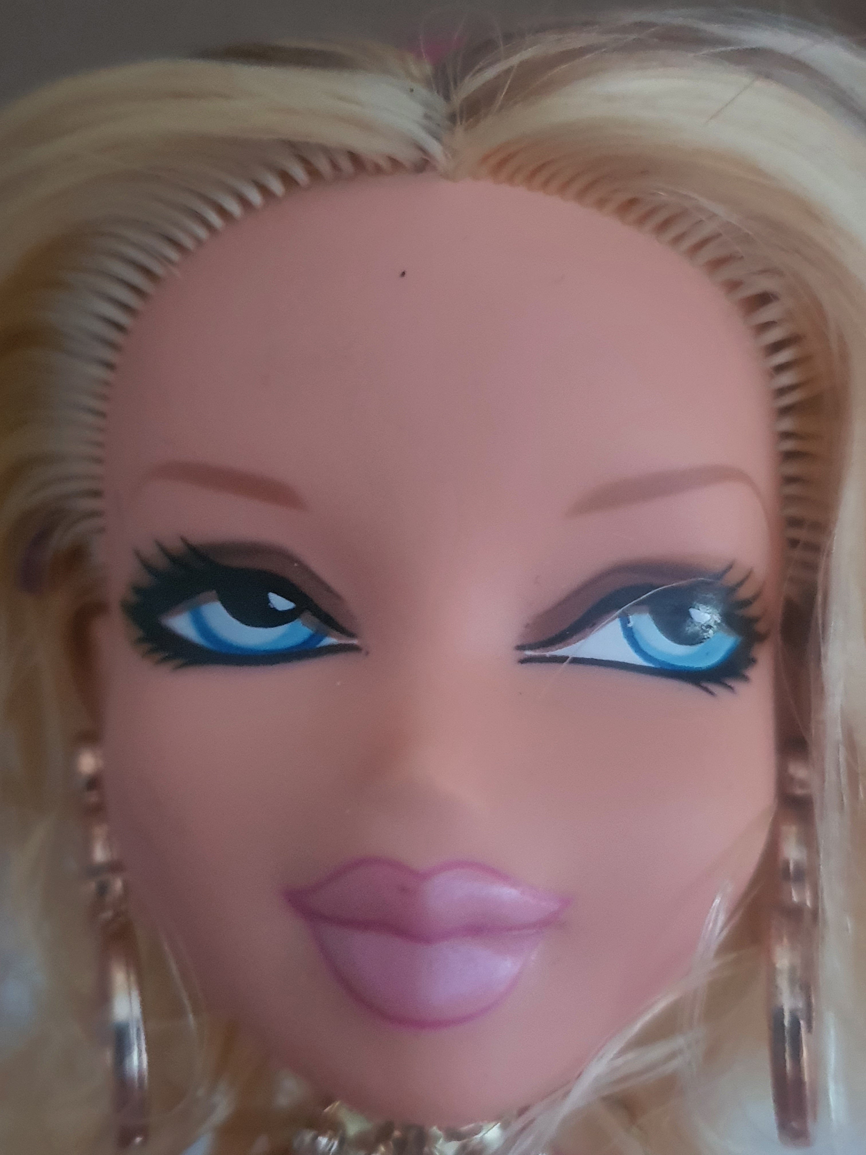 Bratz familiez  World cloe