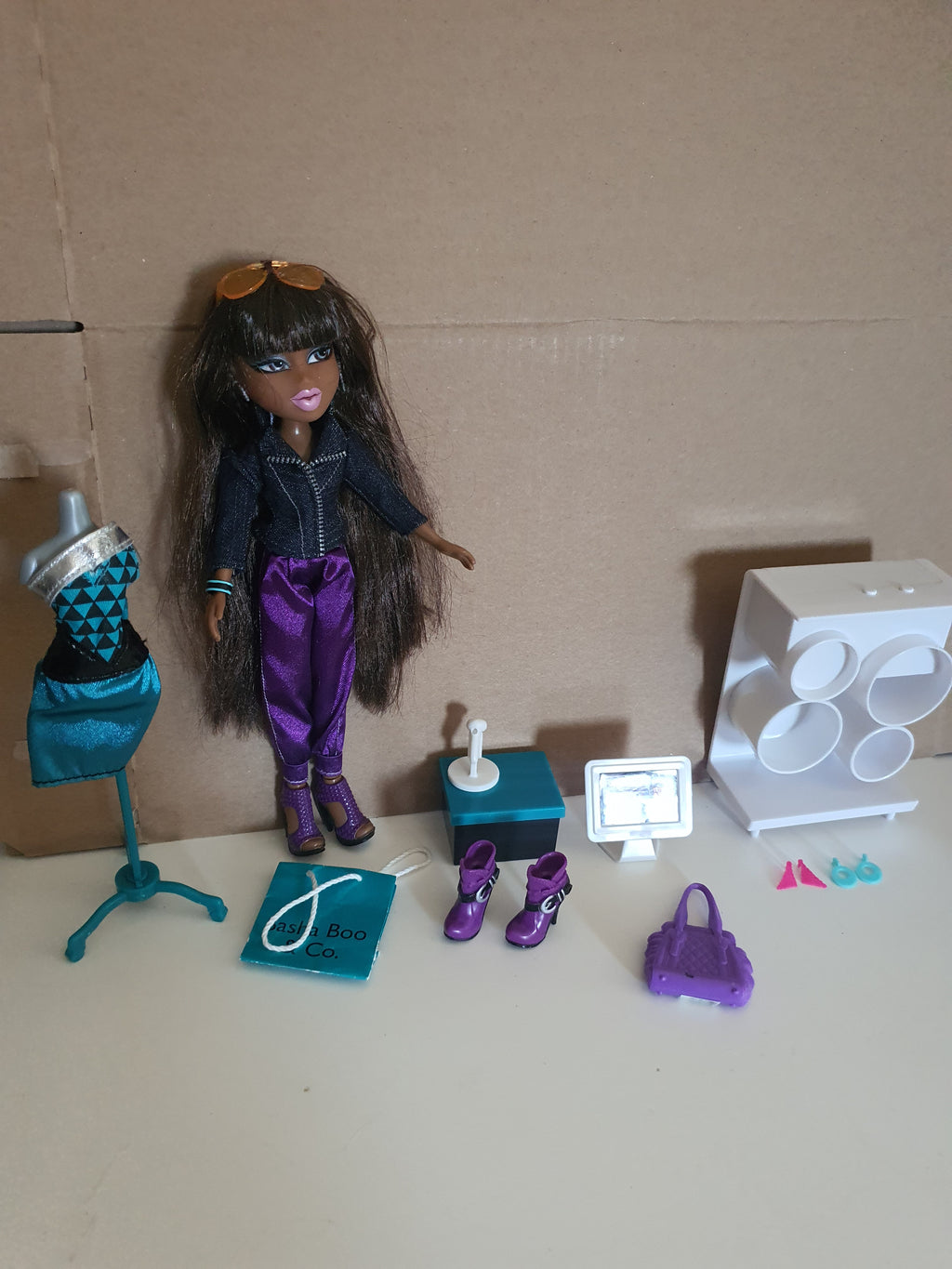 Bratz sasha boutique