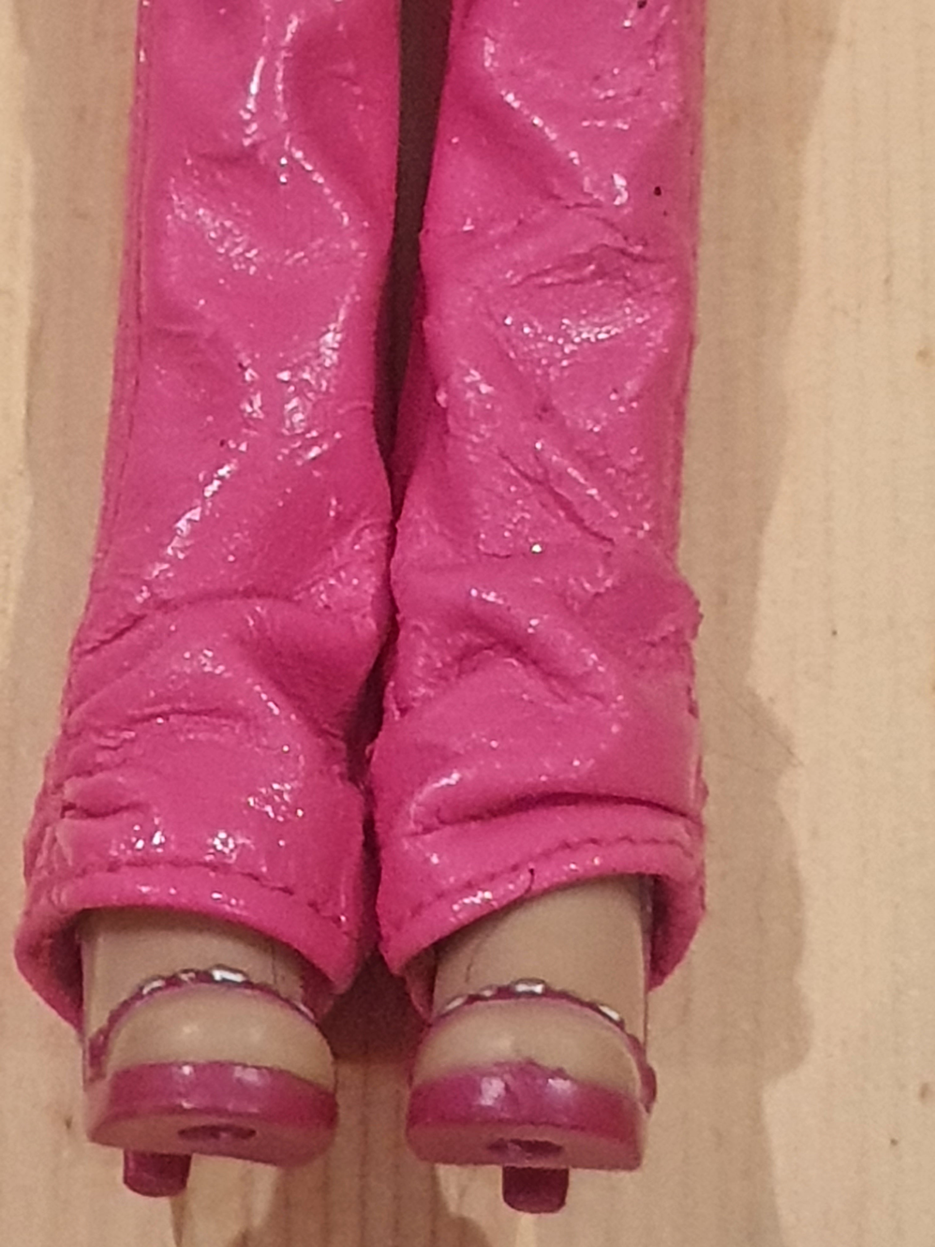 Bratz yasmin nails
