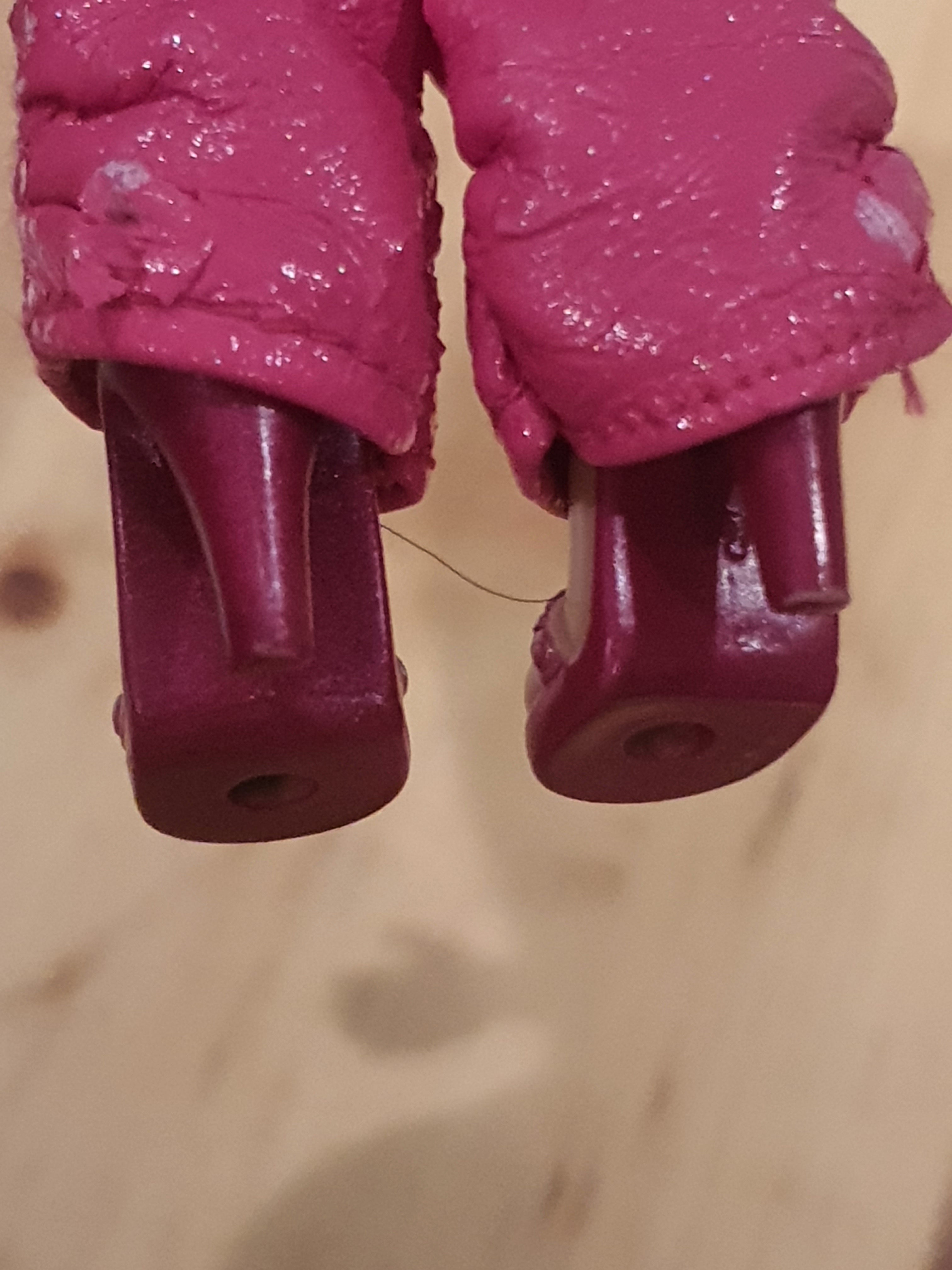Bratz yasmin nails