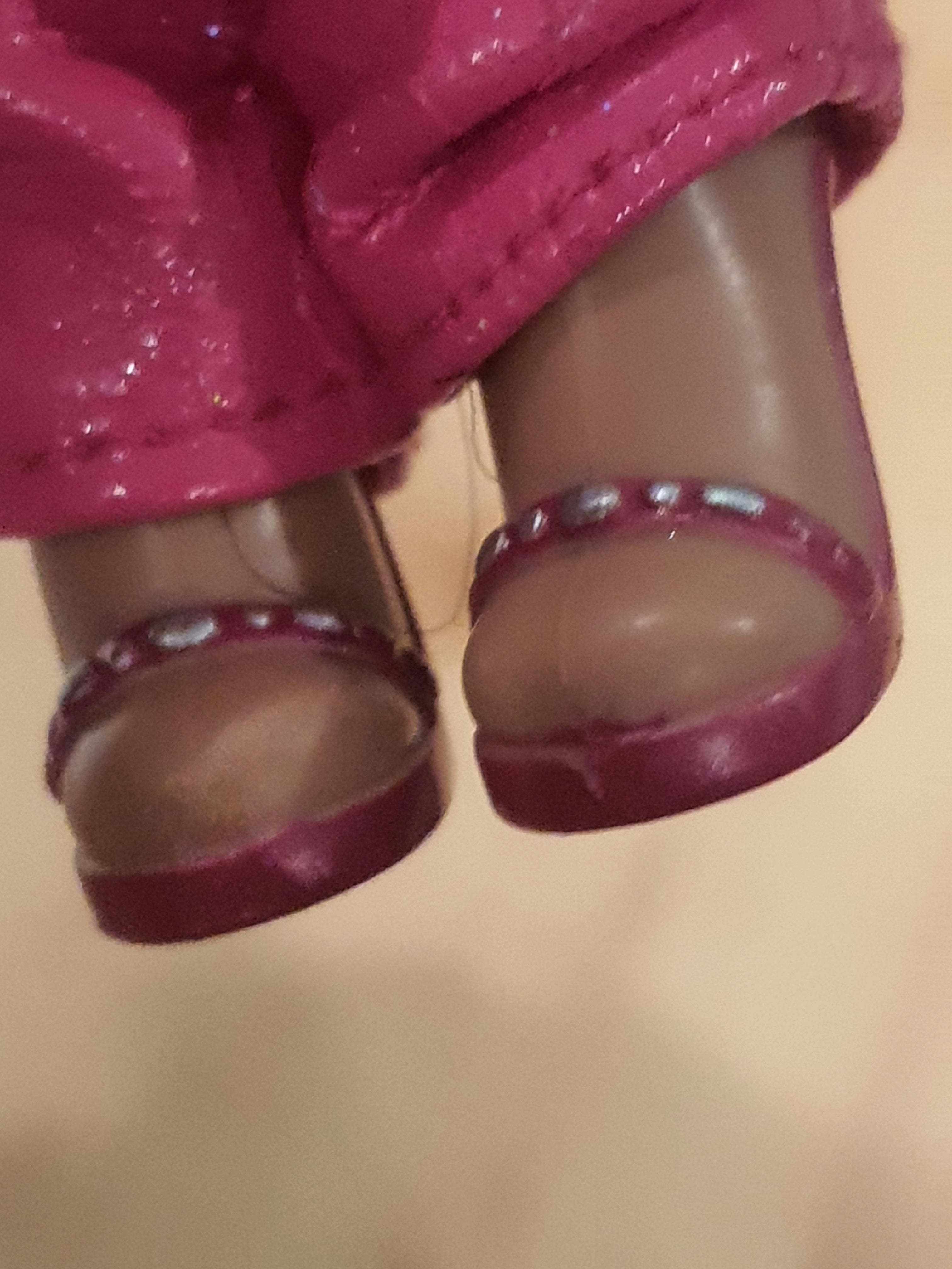 Bratz yasmin nails