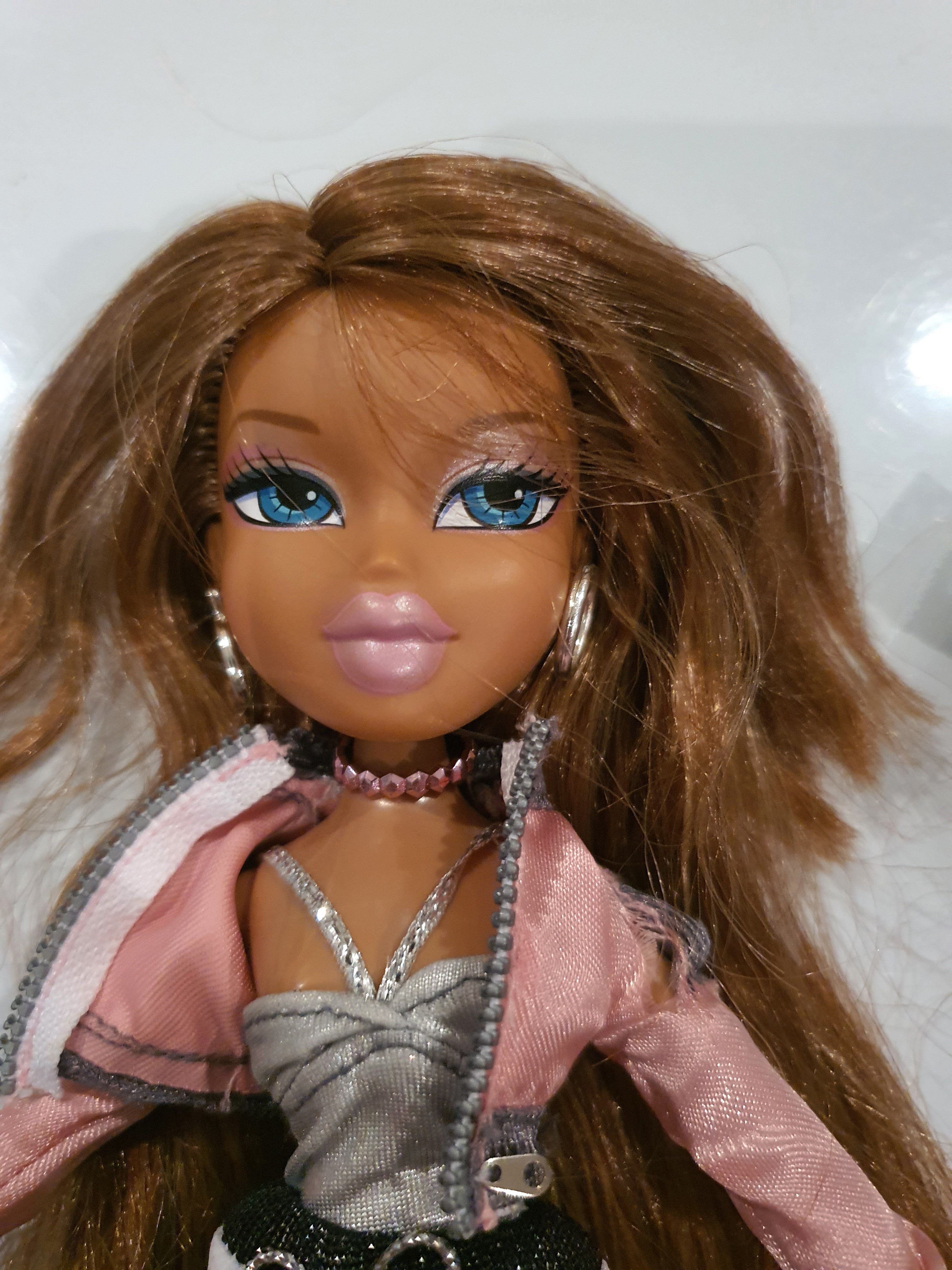 Bratz Passion 4 Fashion Collection - Destiny
