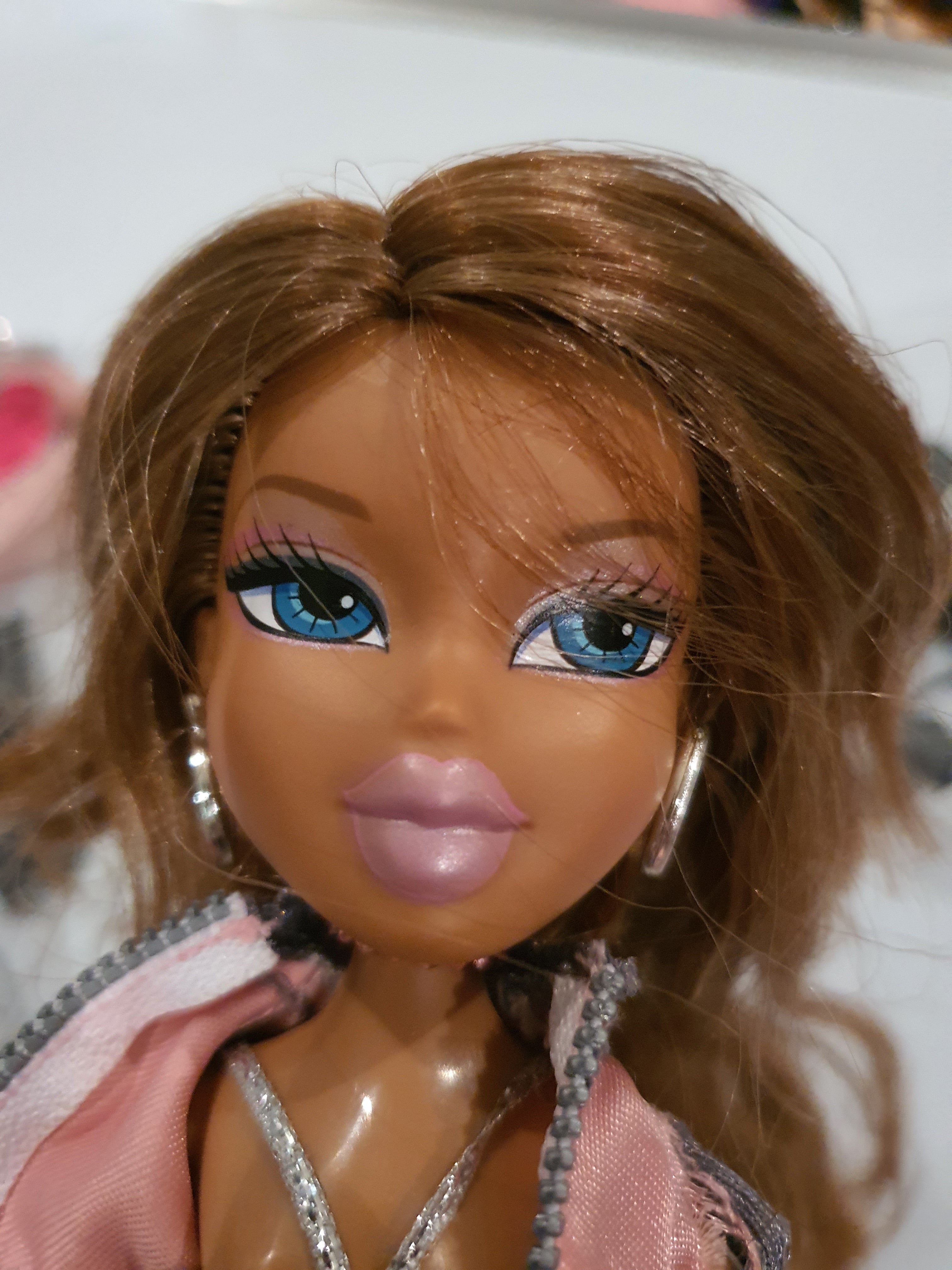 Bratz Passion 4 Fashion Collection - Destiny