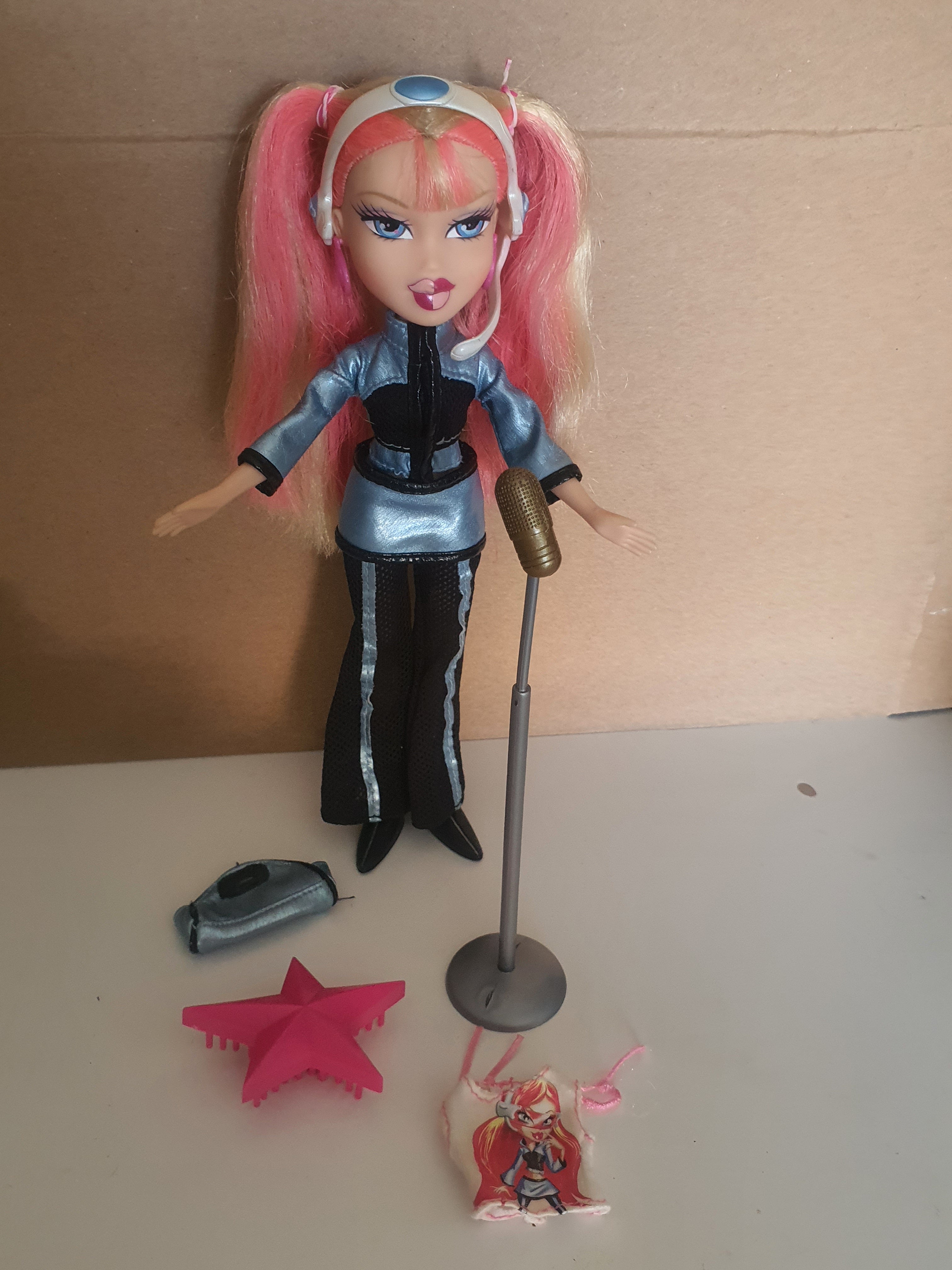 Bratz concert live cloe