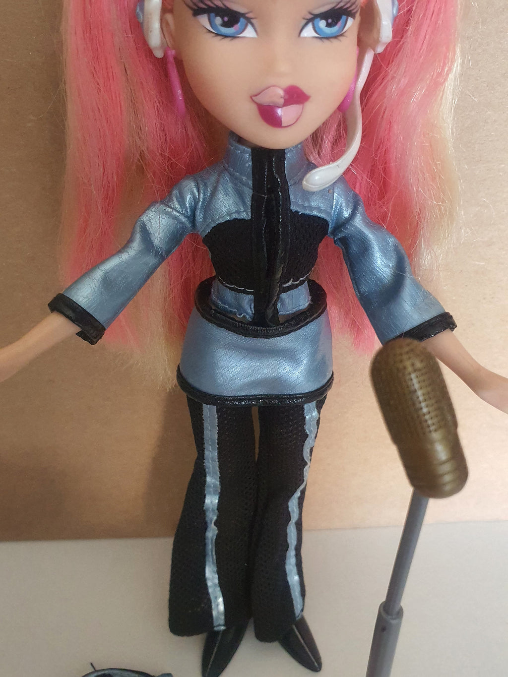 Bratz concert live cloe