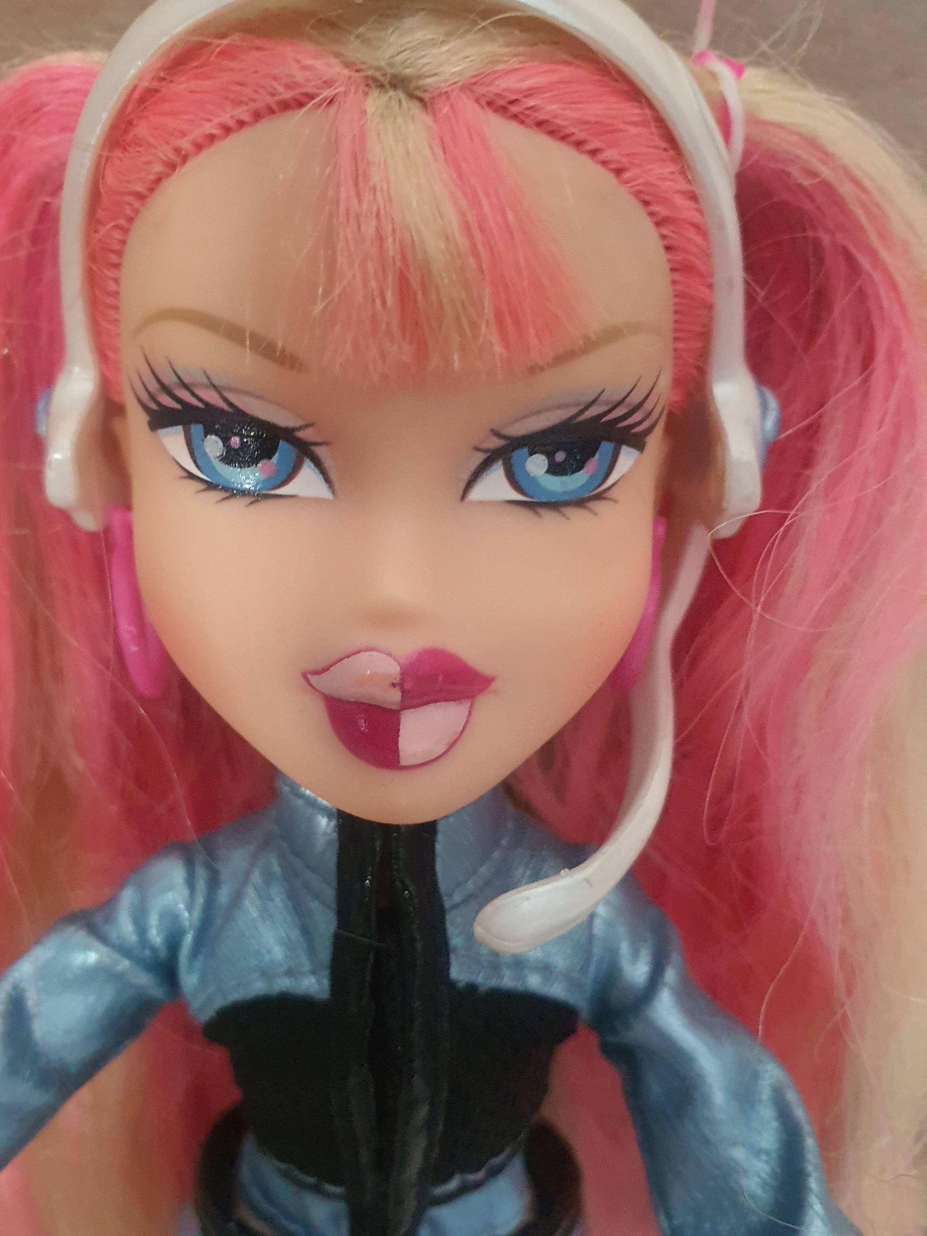 Bratz concert live cloe