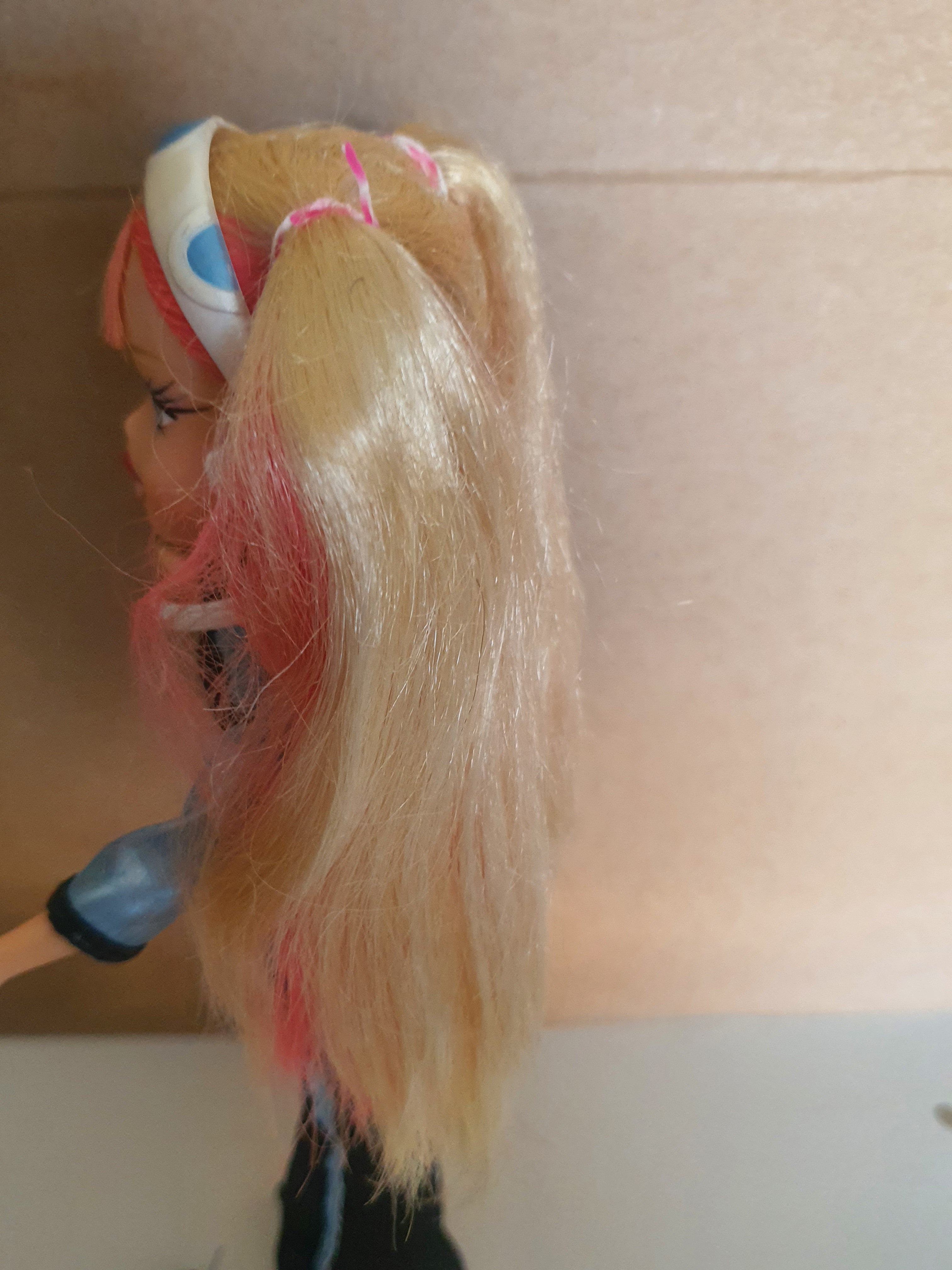 Bratz concert live cloe
