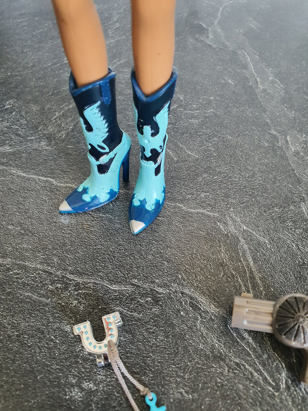 Bratz kiana wild wild rodeo