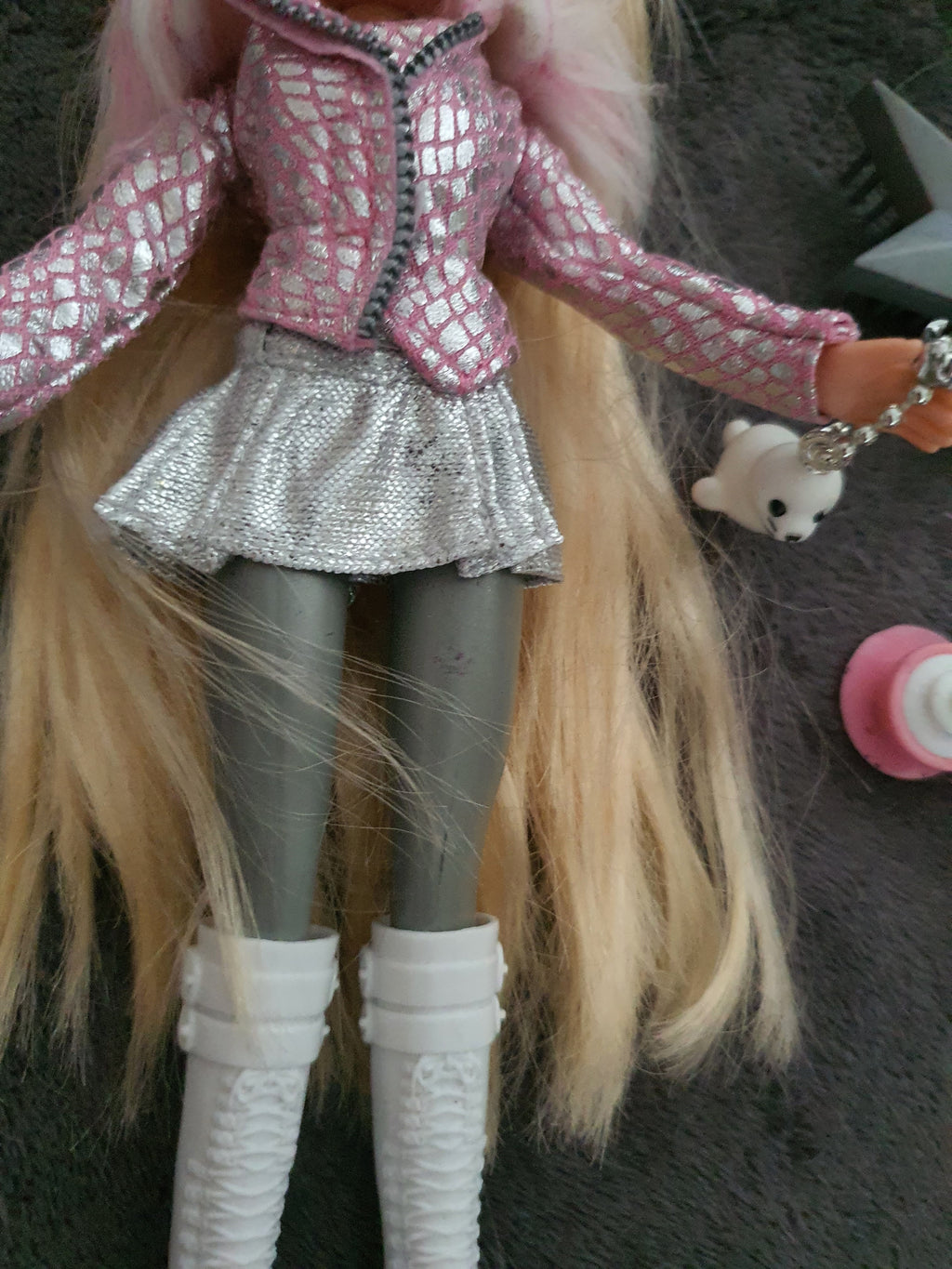 Bratz cloe pink winter dream