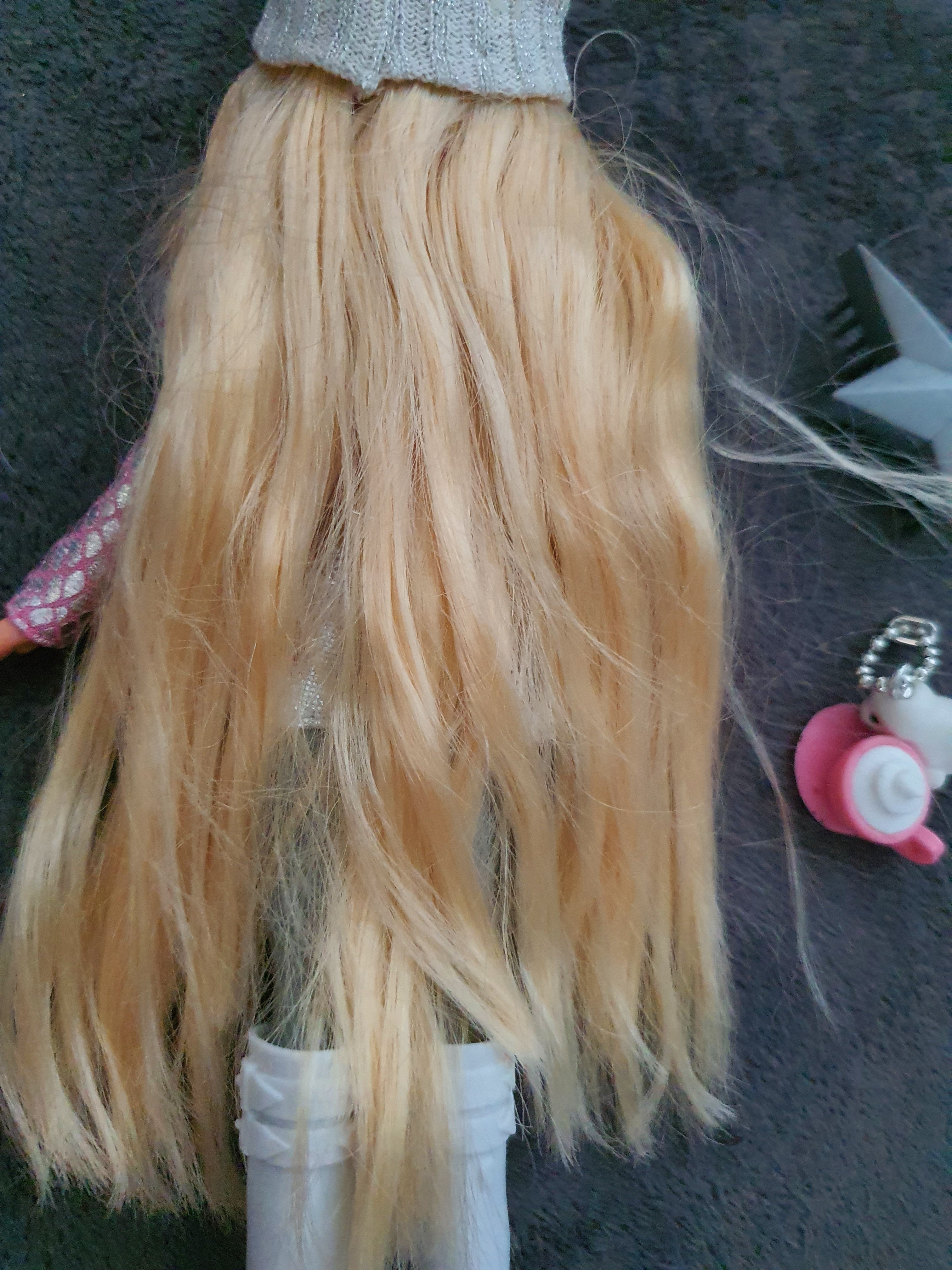 Bratz cloe pink winter dream