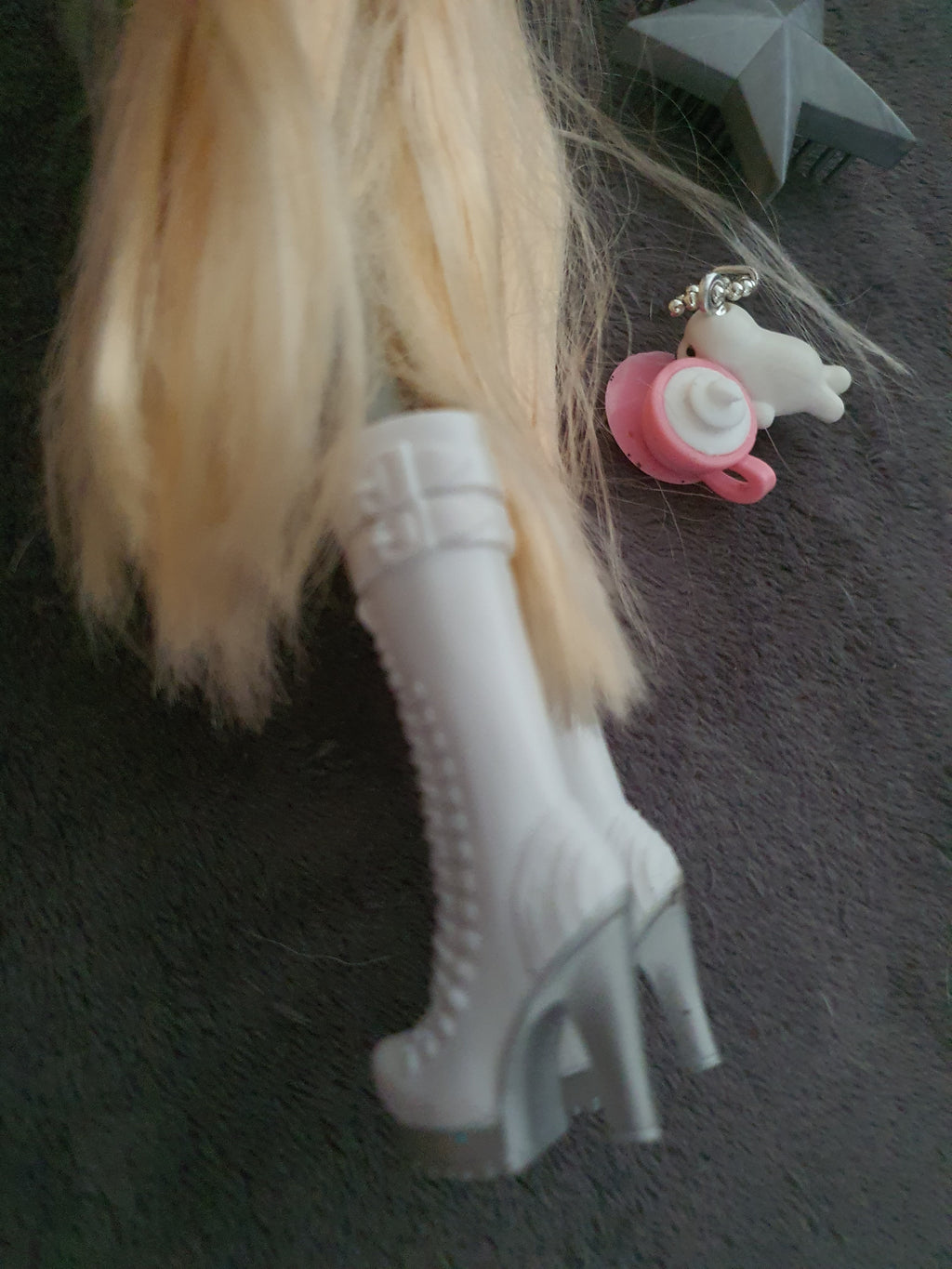 Bratz cloe pink winter dream