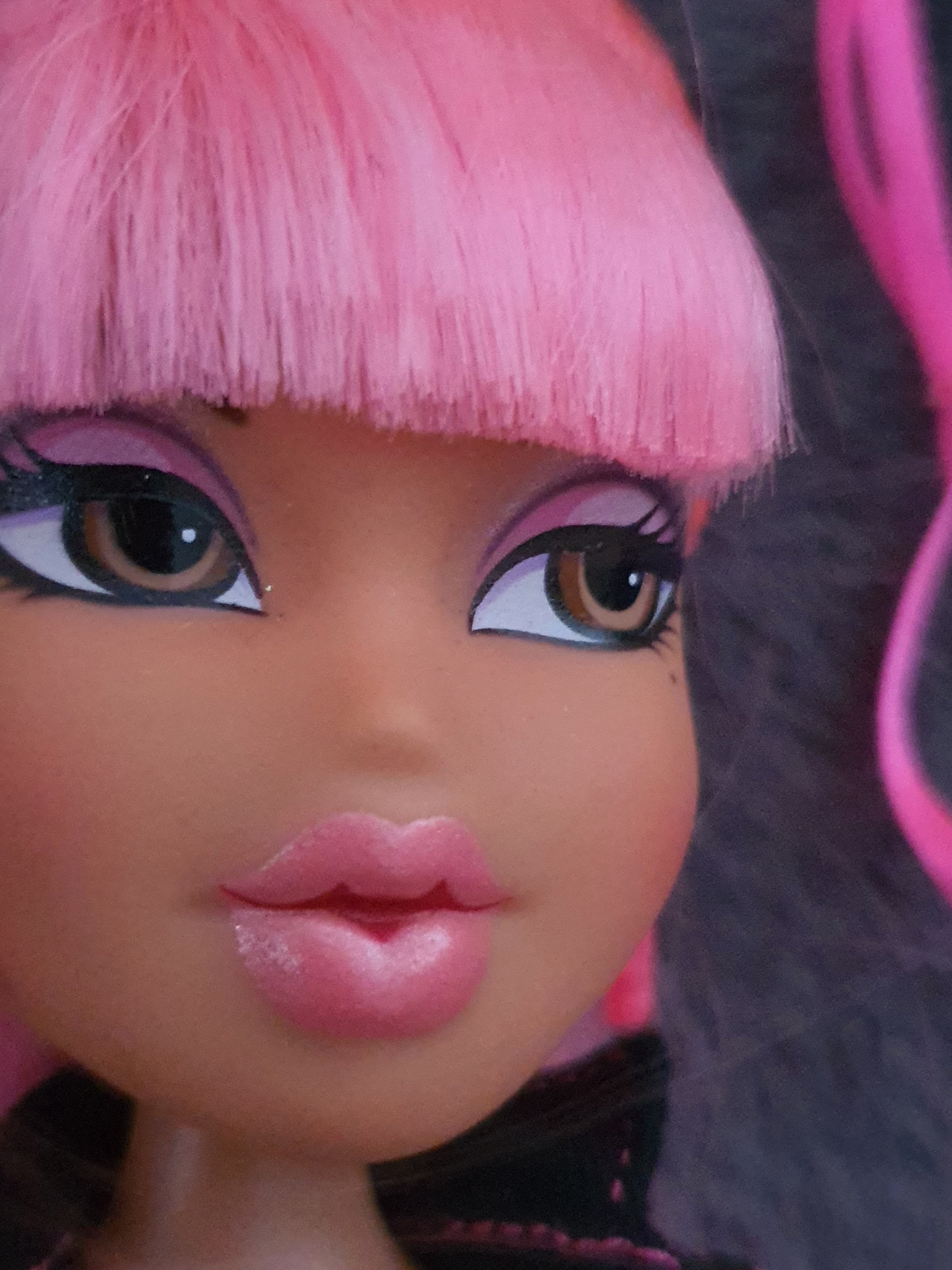 Bratz neon pink runway