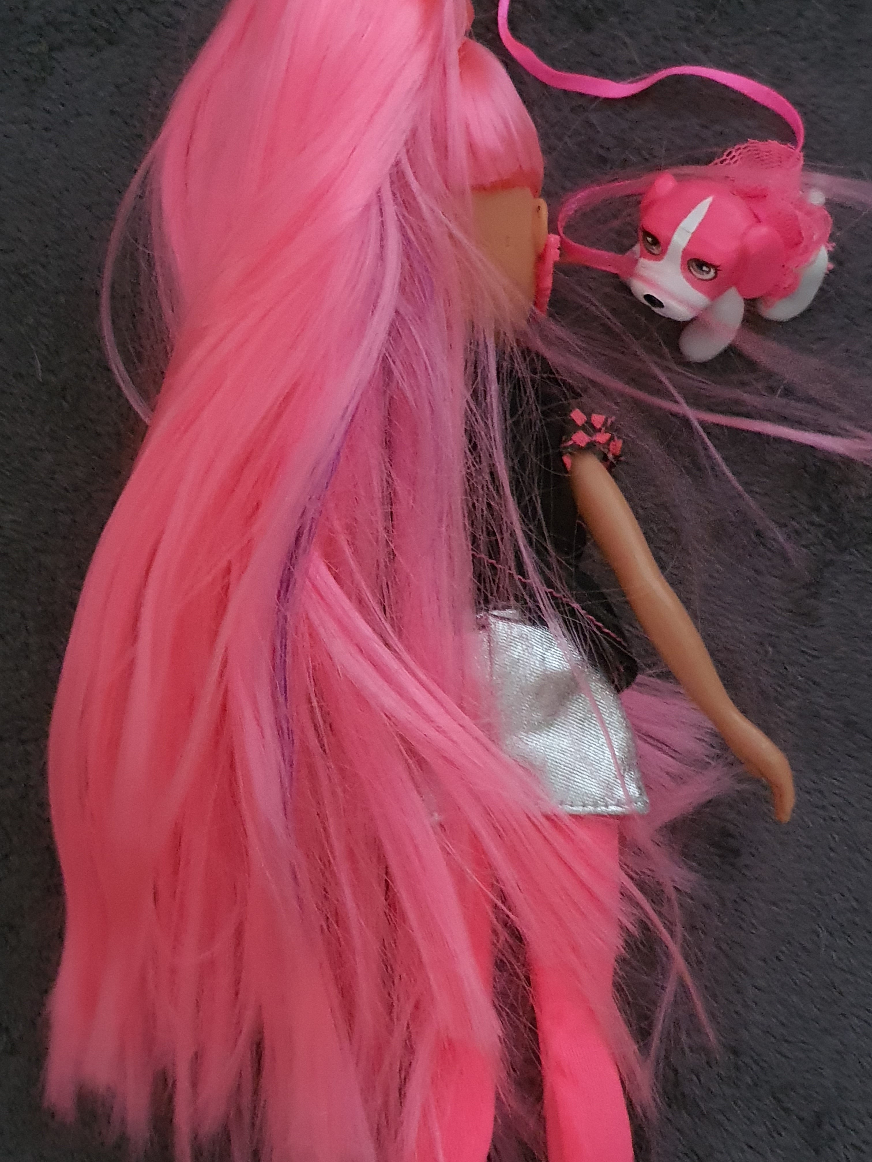 Bratz neon pink runway