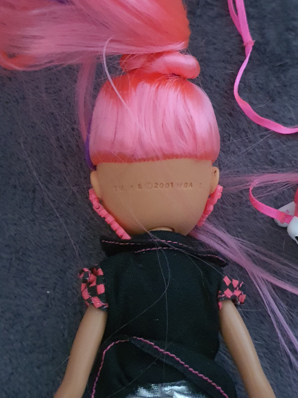 Bratz neon pink runway