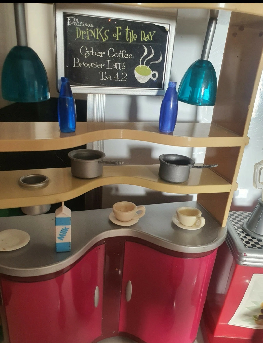 Café/magasin bratz