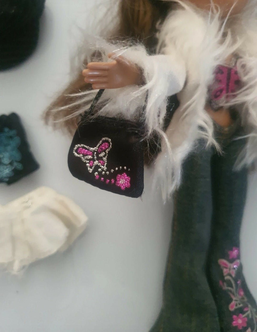 Bratz Nevra formal funk