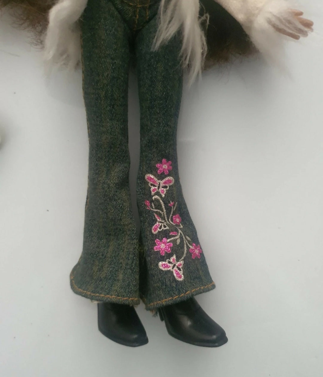 Bratz Nevra formal funk