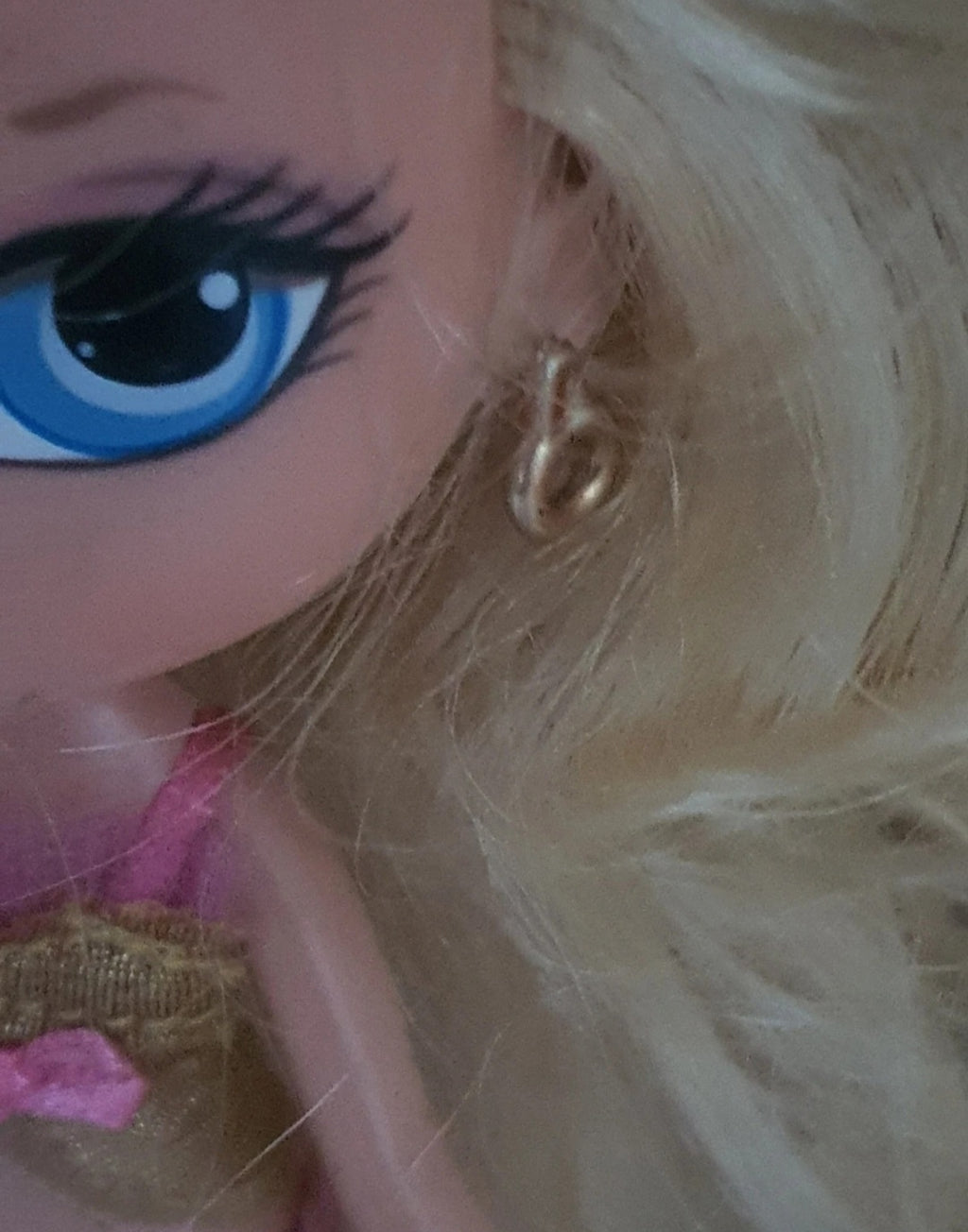 Bratz familiez cloe world complete