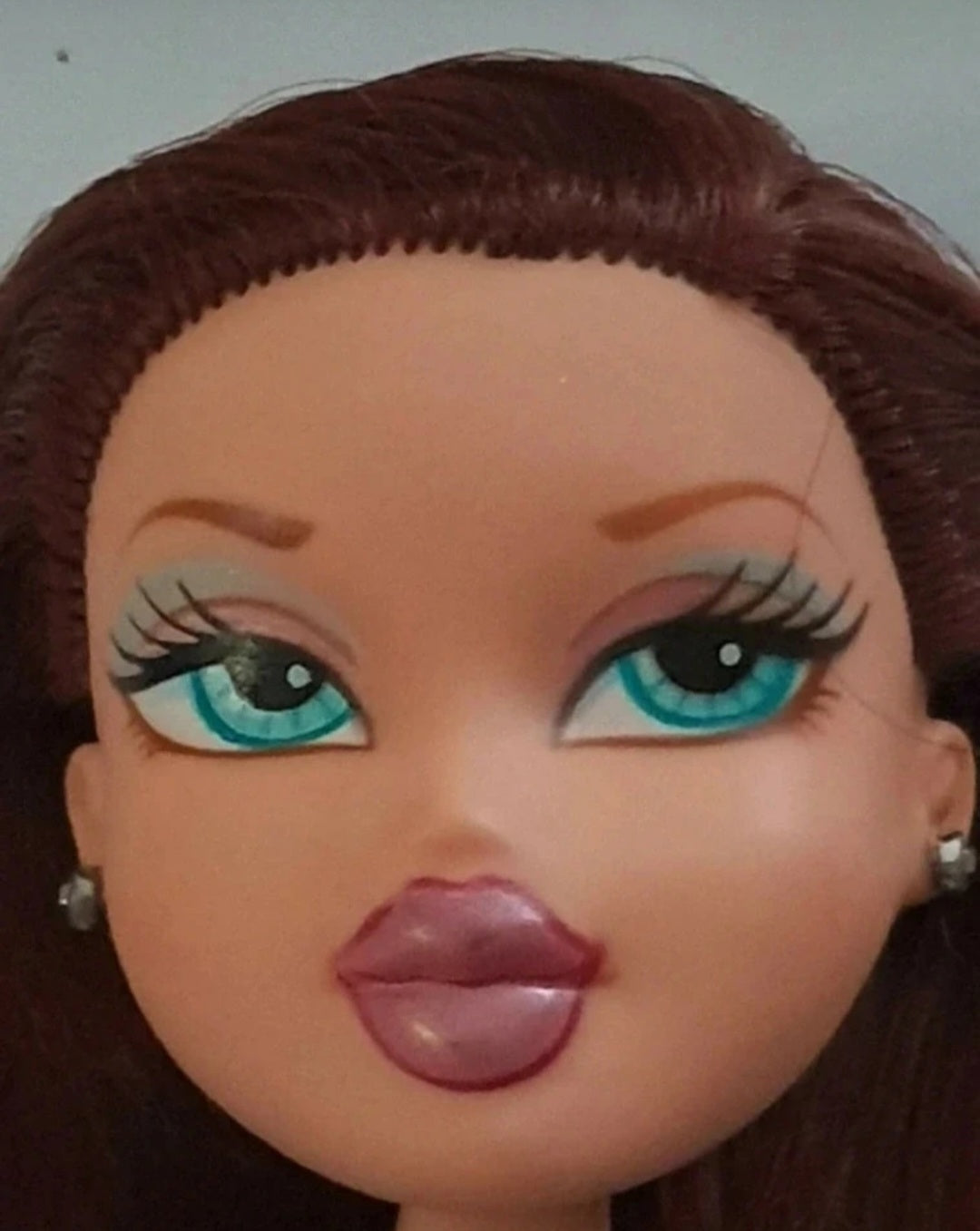 Bratz Lana babysitting