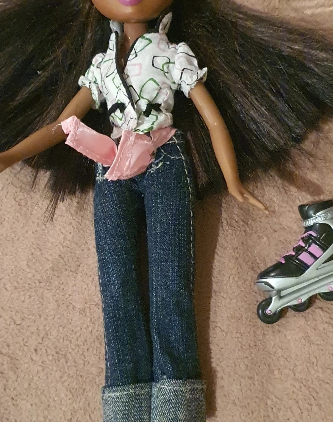 Bratz sasha skatting sport