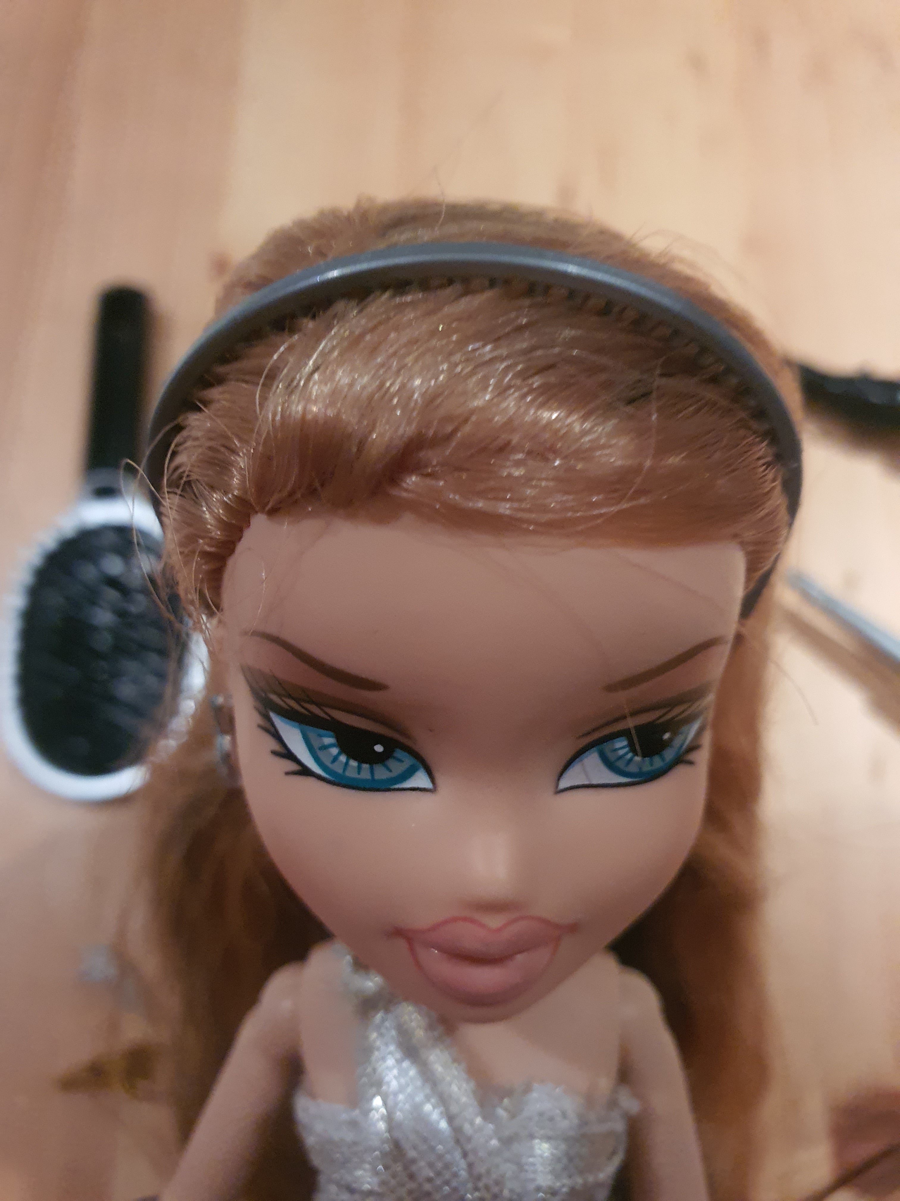 Bratz cloe magic hair
