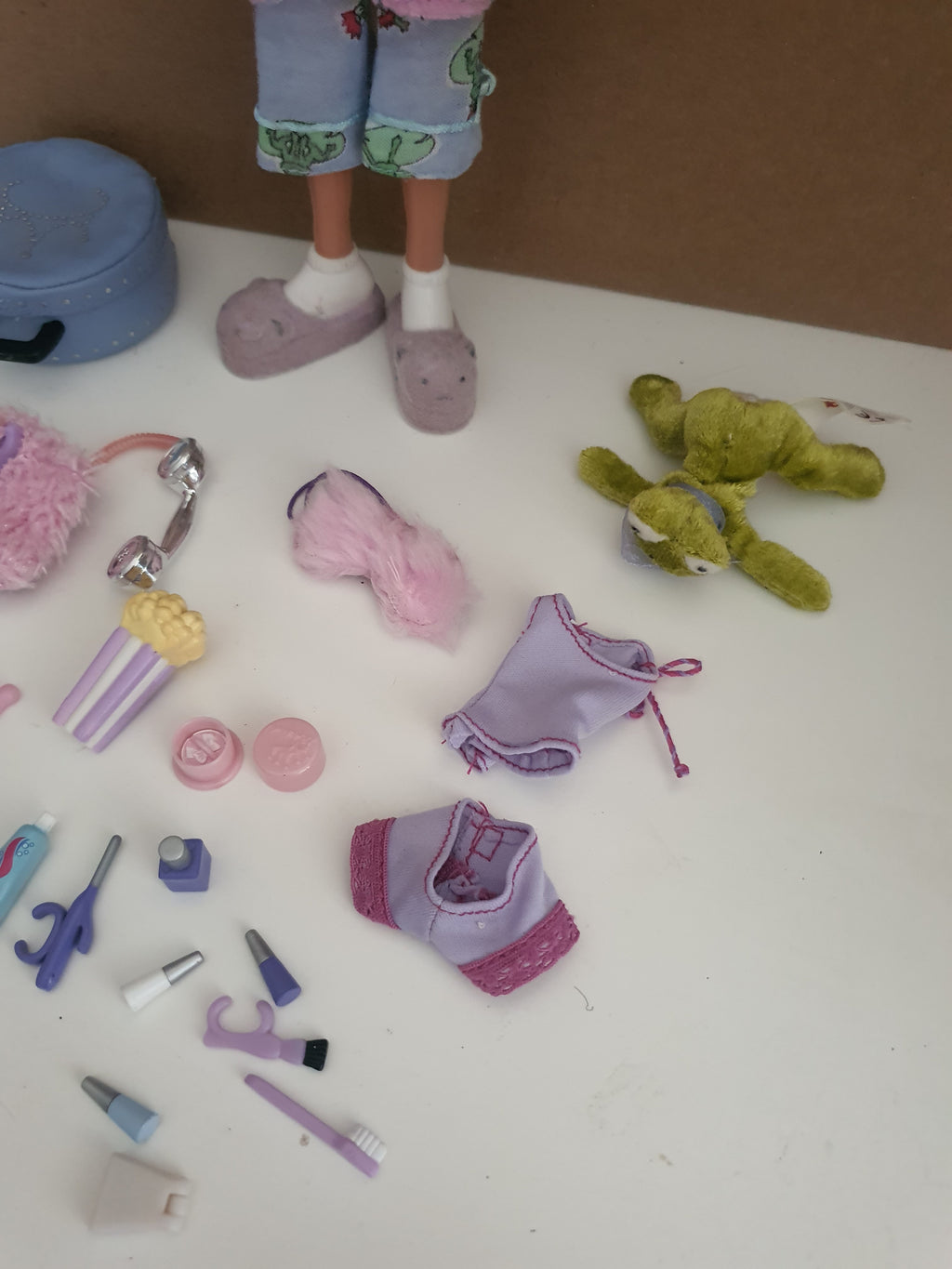 Bratz yasmin slumber party