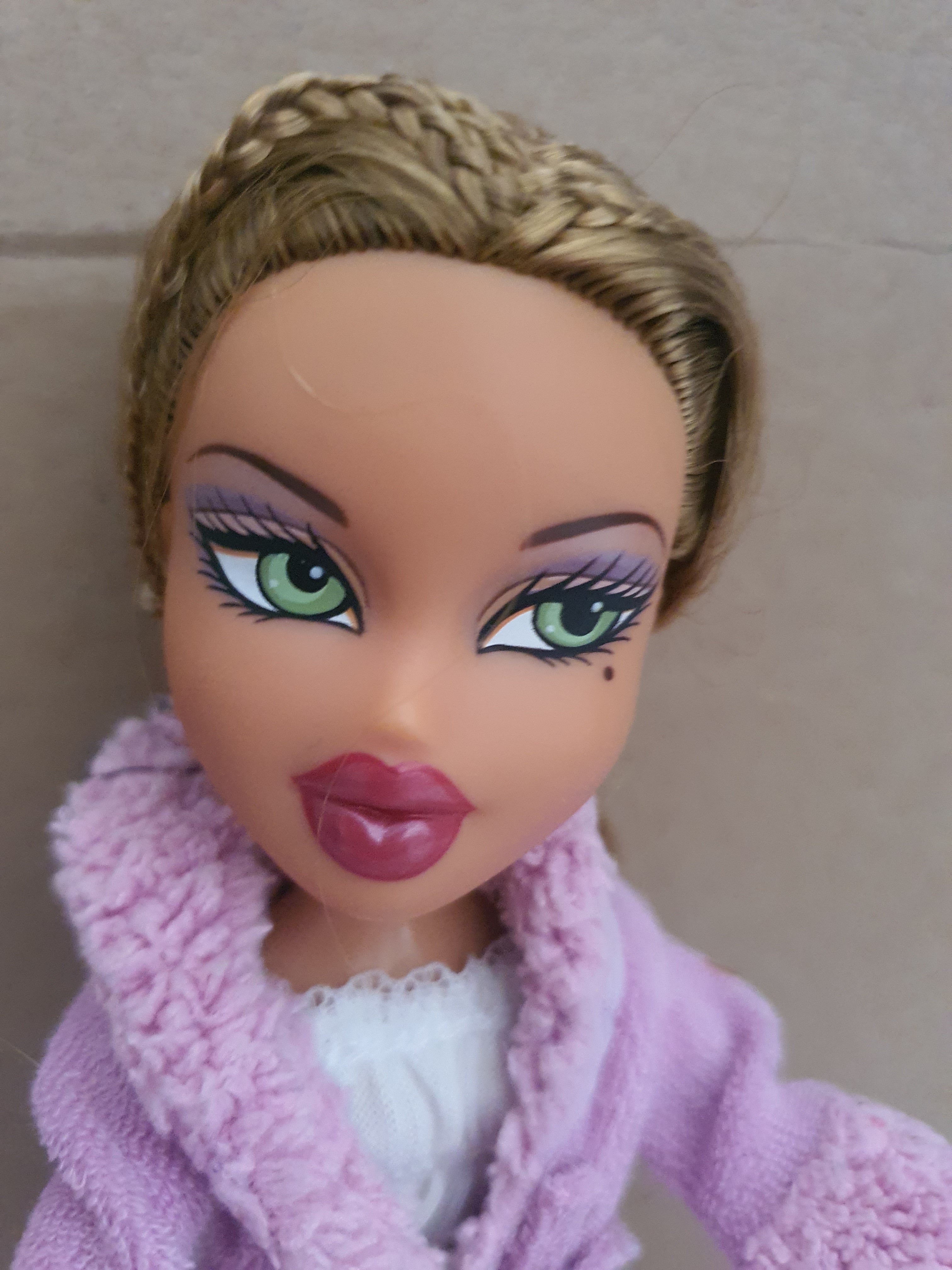 Bratz yasmin slumber party