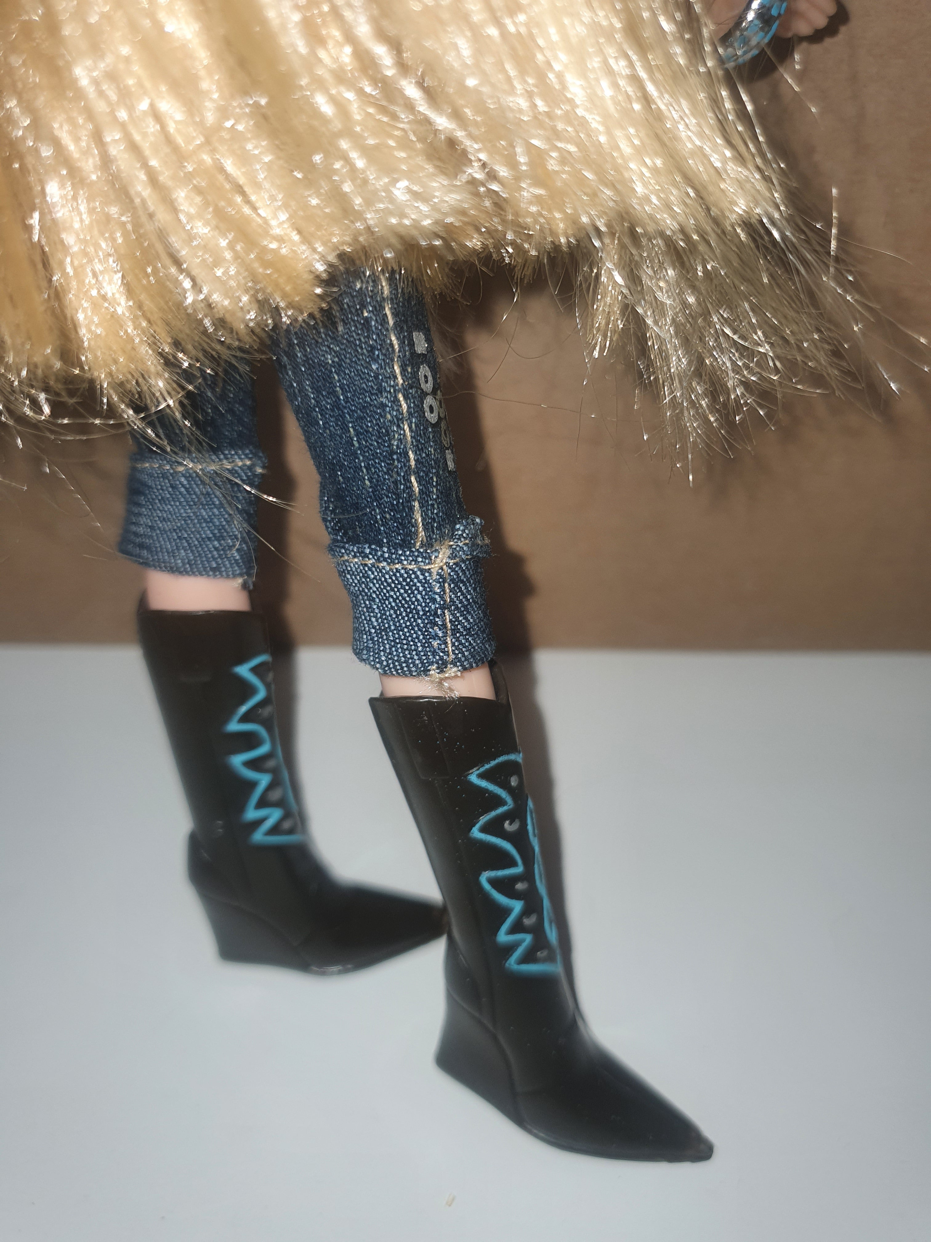 Bratz cloe talking