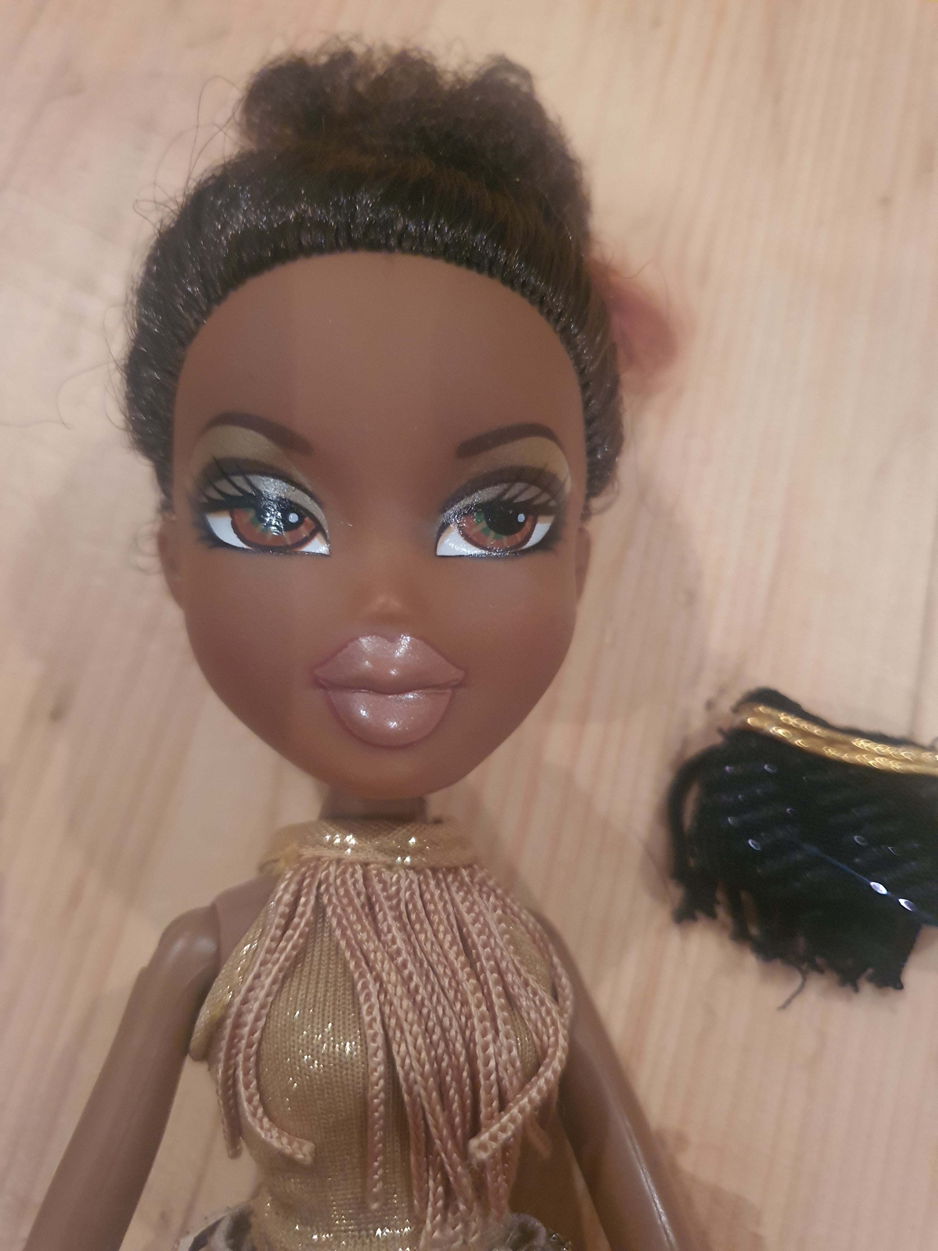 Bratz sasha las vegas cheveux coupés