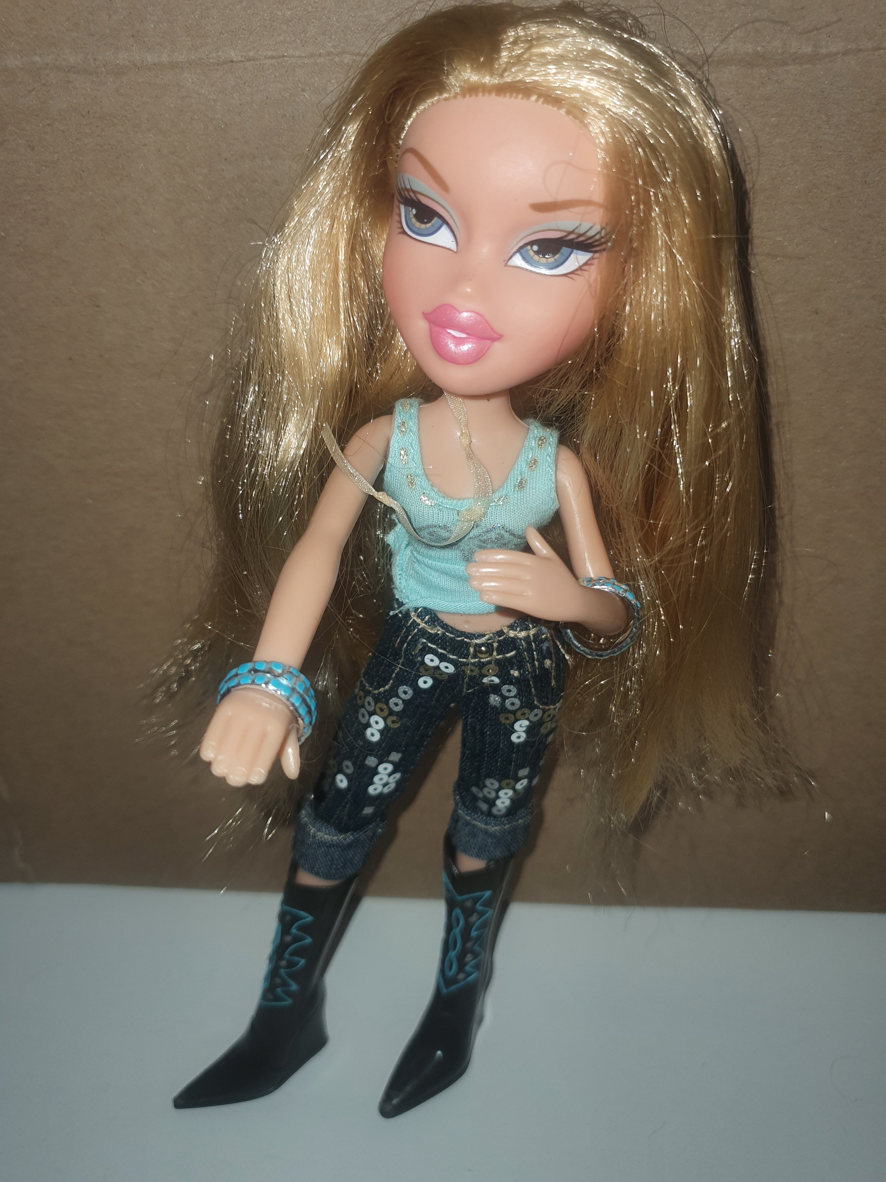 Bratz cloe talking