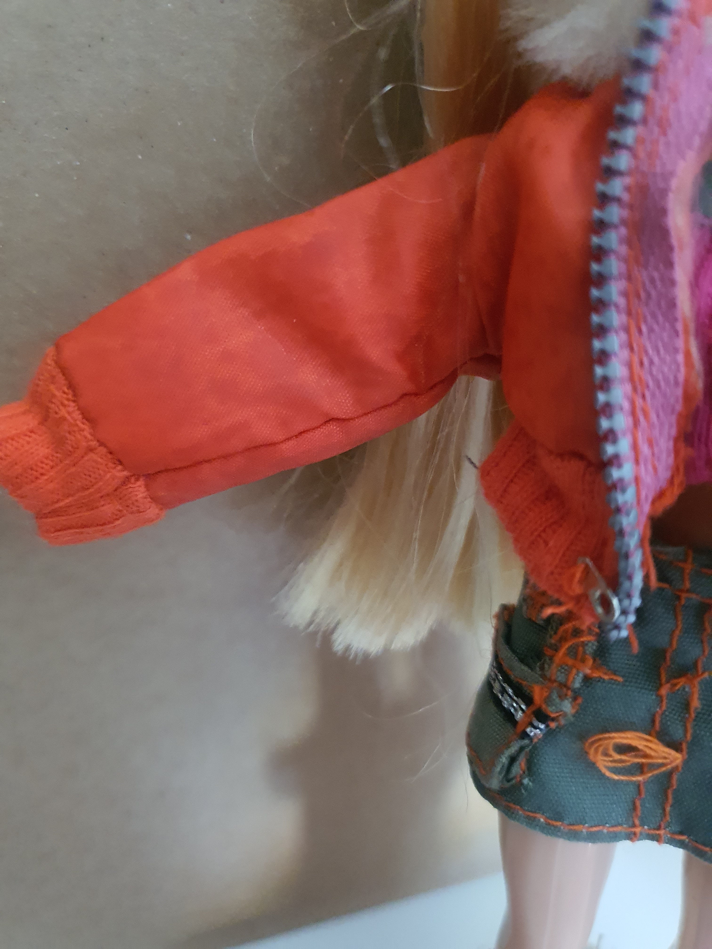 Bratz cloe campfire