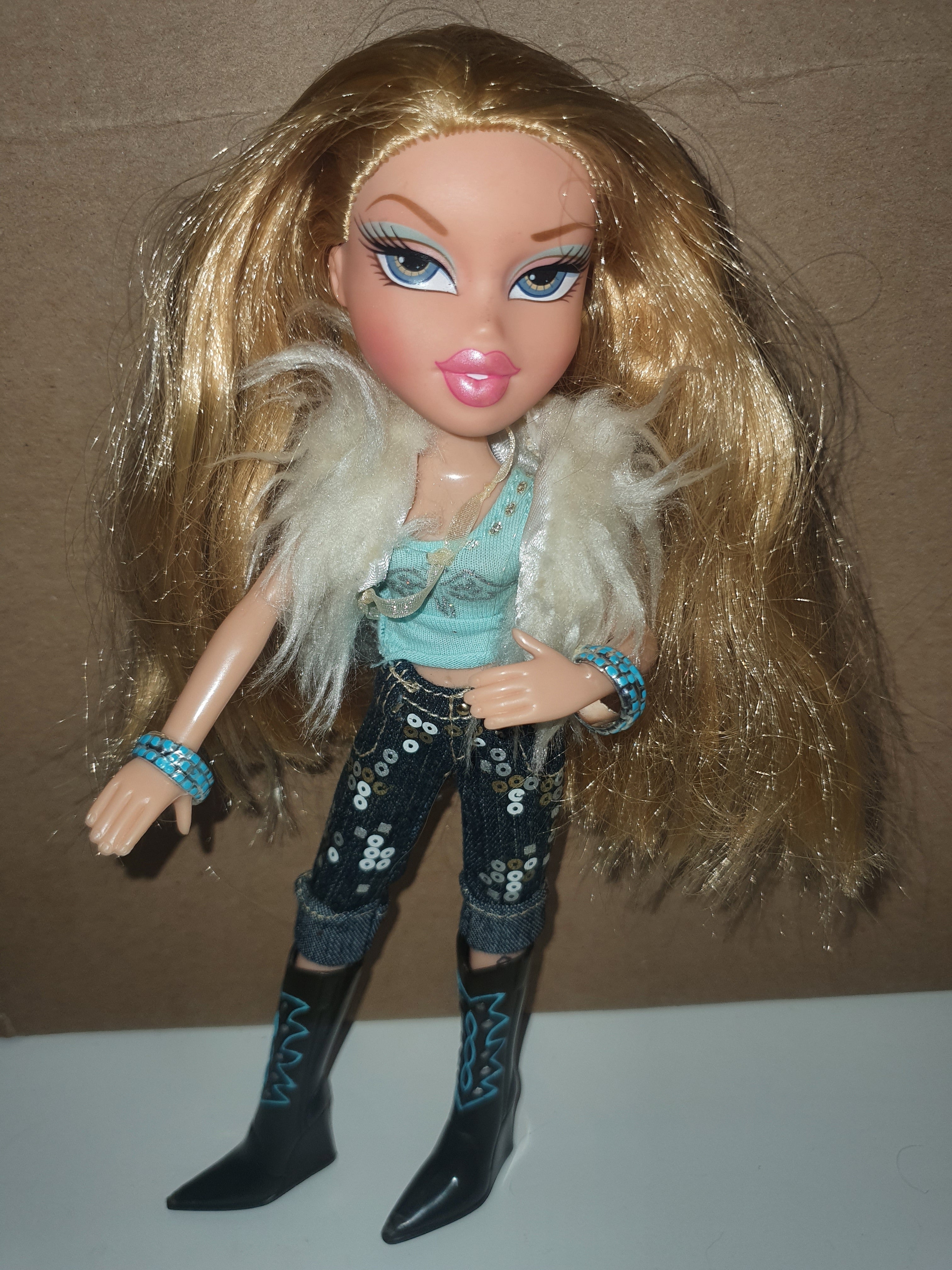 Bratz cloe talking
