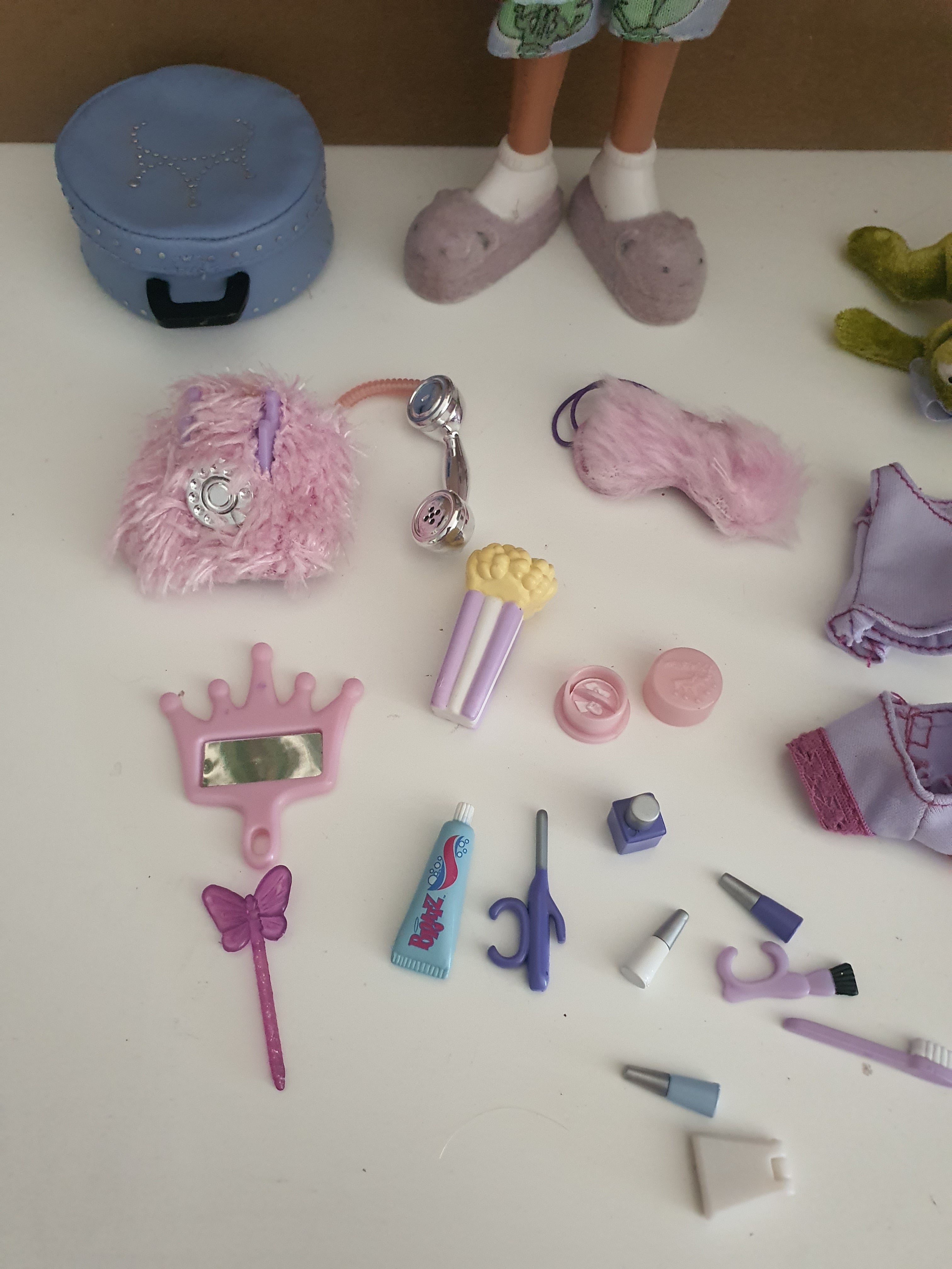 Bratz yasmin slumber party